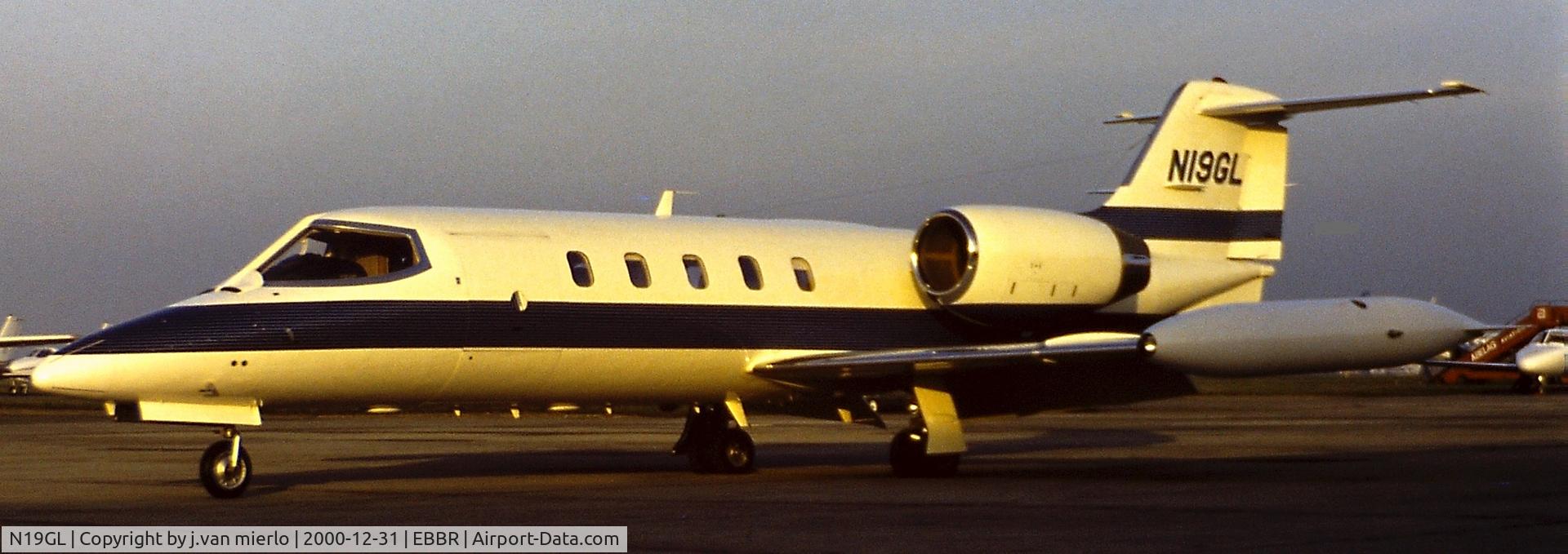 N19GL, 1981 Gates Learjet 35A C/N 35-415, Brussels G.A.T.