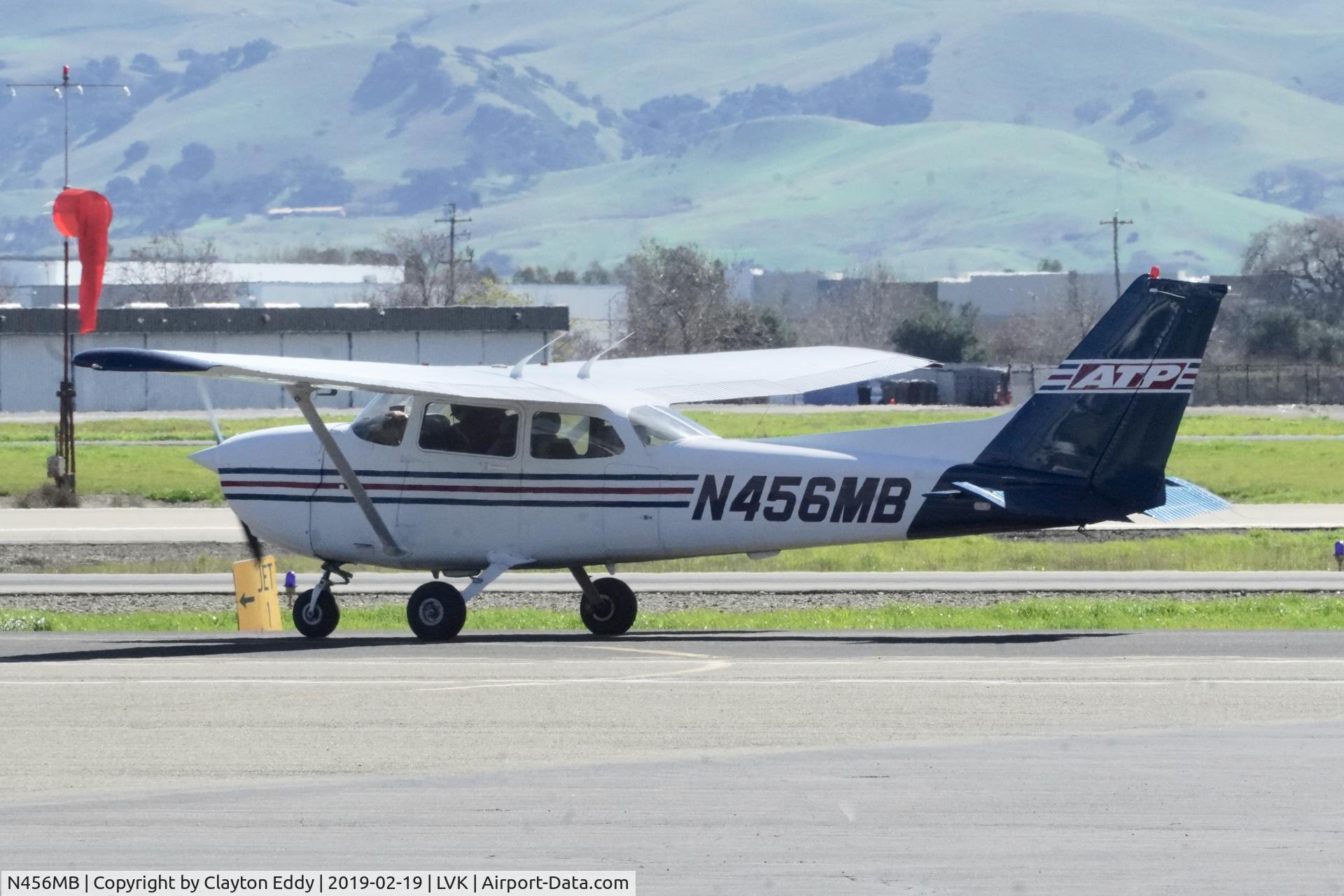N456MB, 1997 Cessna 172R C/N 17280033, Livermore Airport California 2019.