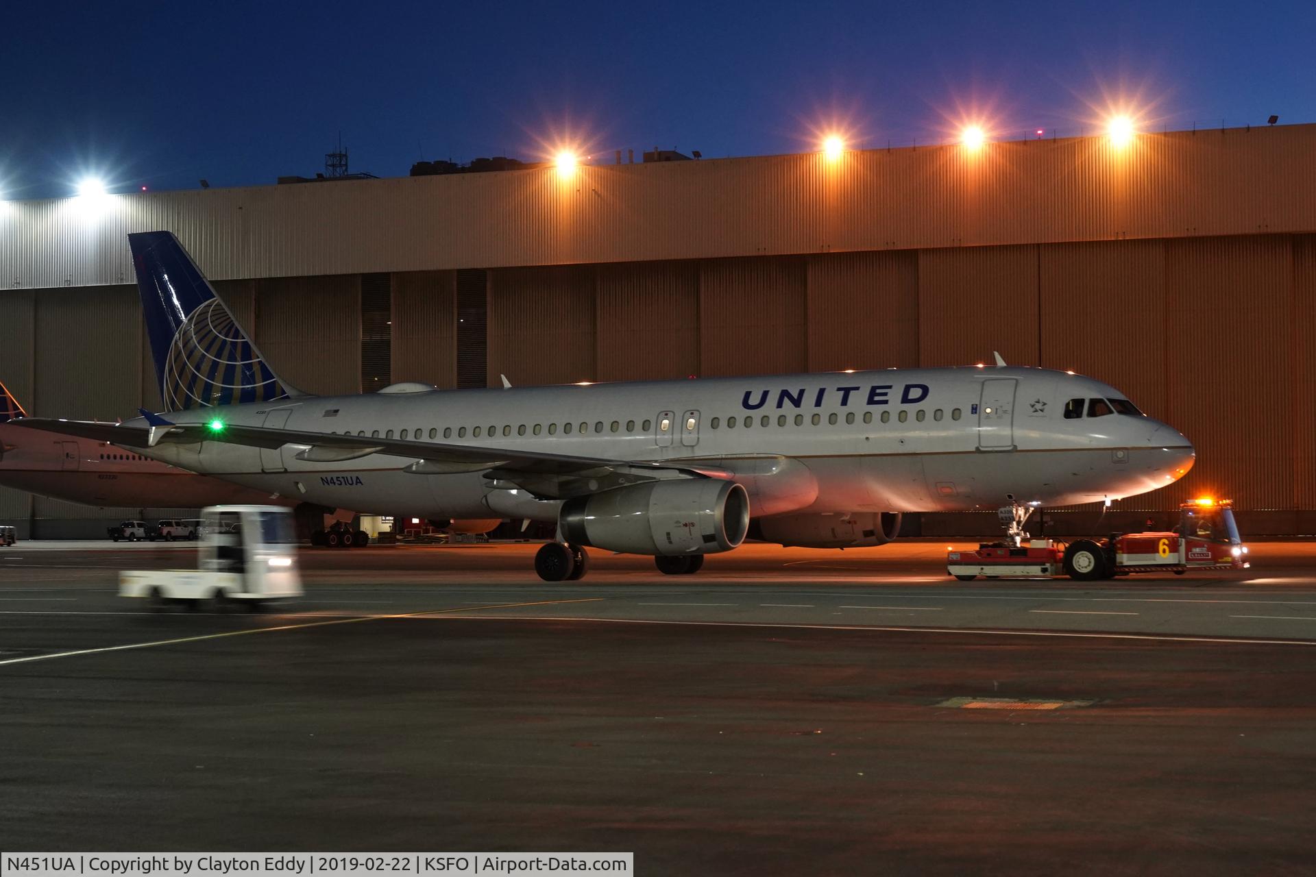N451UA, 1998 Airbus A320-232 C/N 865, SFO 2019.