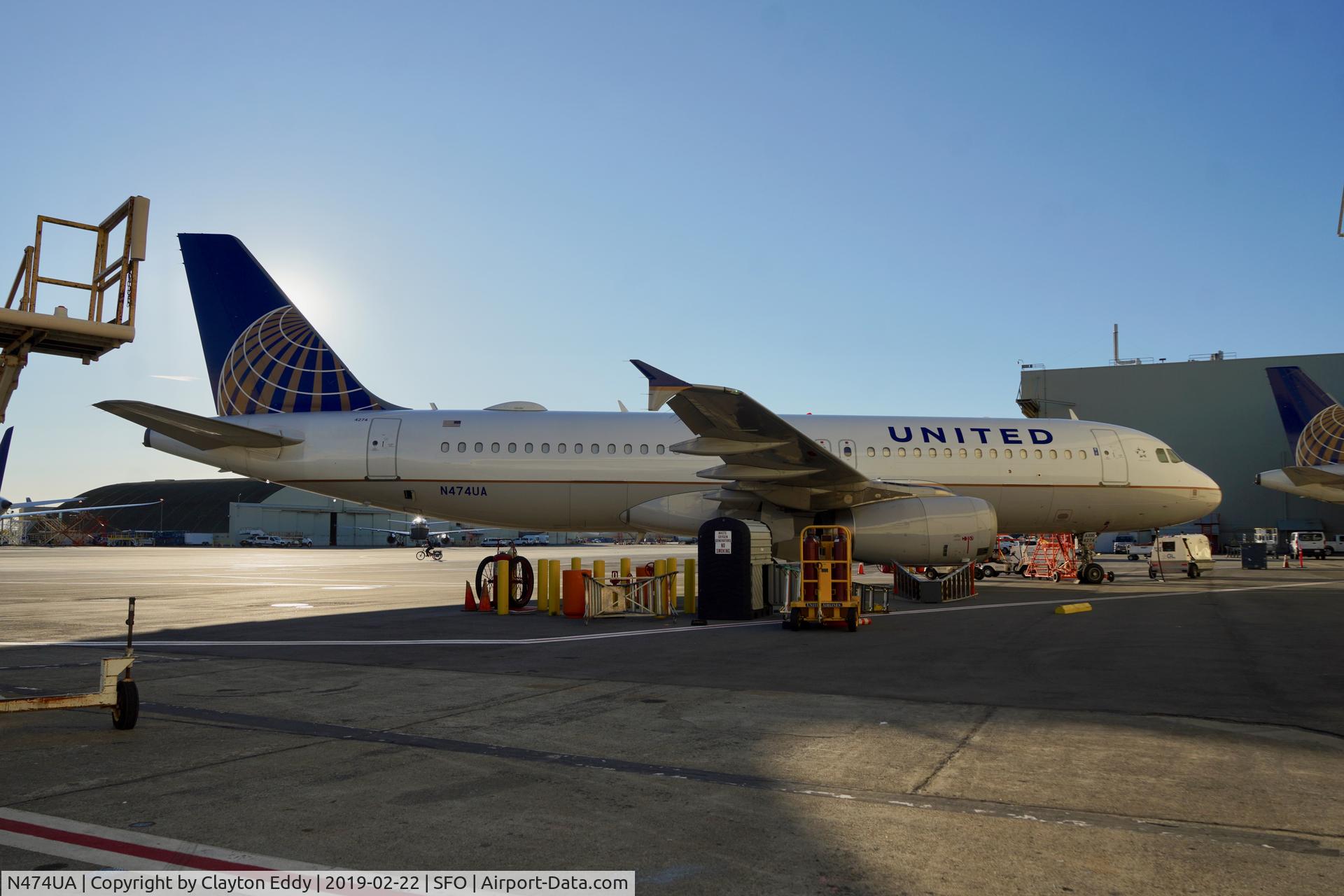 N474UA, 2001 Airbus A320-232 C/N 1475, SFO 2019.