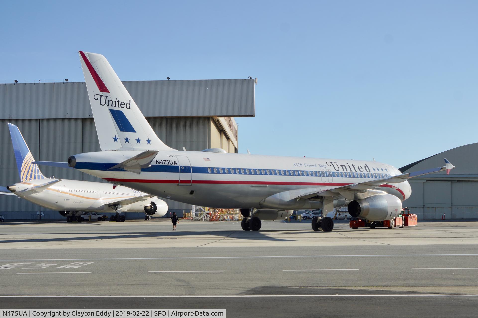 N475UA, 2001 Airbus A320-232 C/N 1495, SFO 2019.