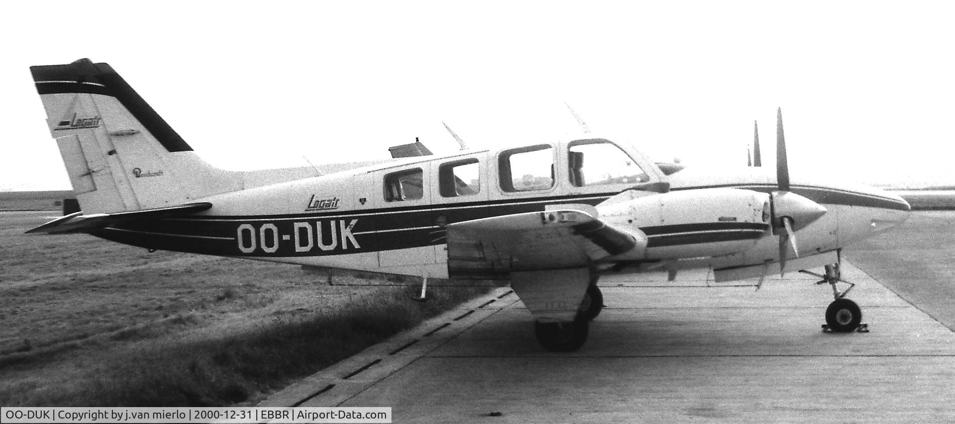 OO-DUK, 1976 Beech 58 Baron C/N TH-745, Brussels
