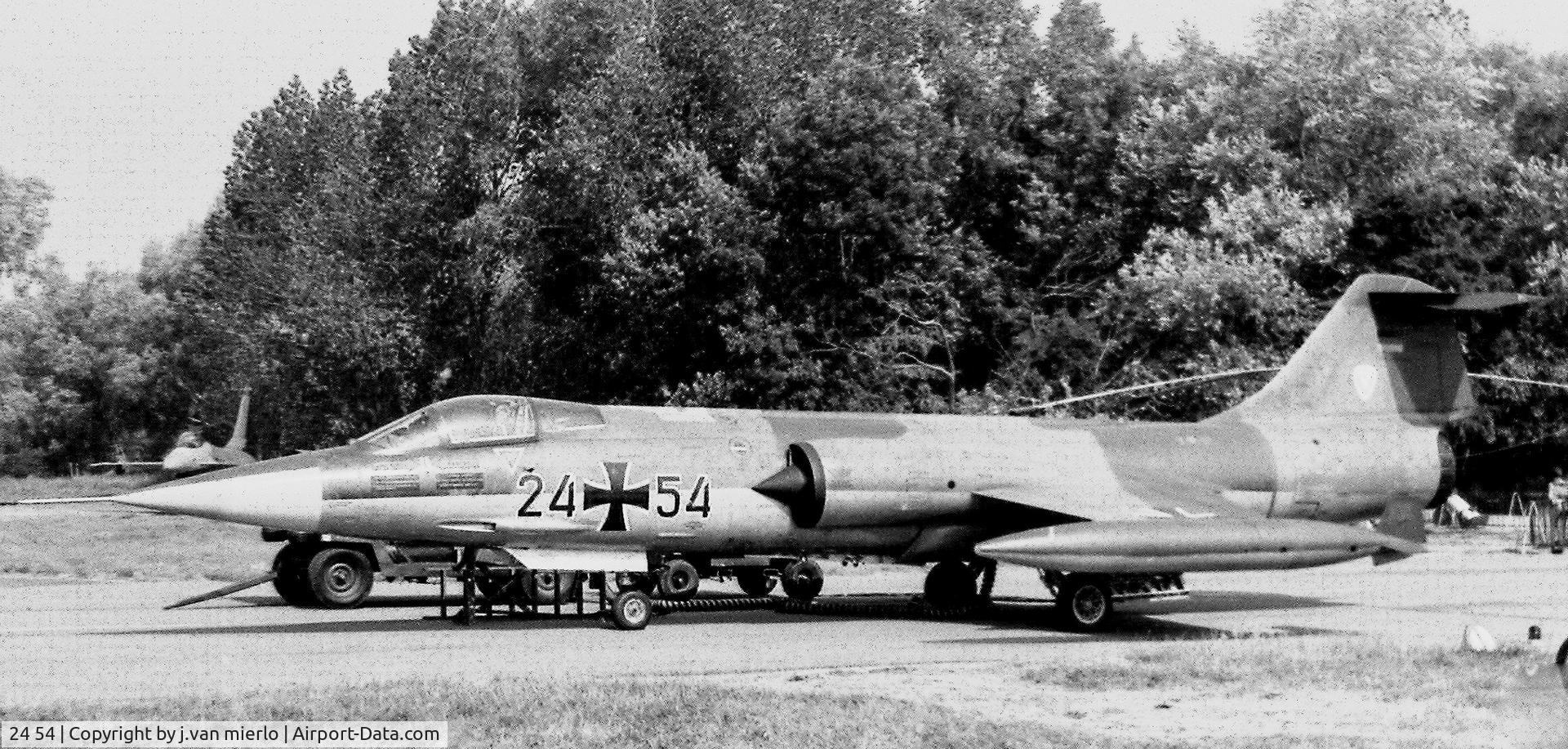 24 54, Lockheed F-104G Starfighter C/N 683-8202, Belgium static show