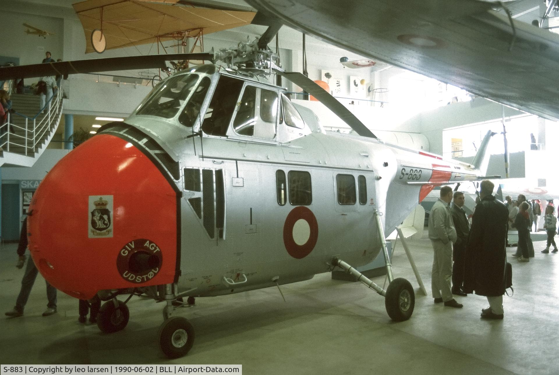 S-883, 1956 Sikorsky S-55C C/N 55-1031, Billund Museum 2.6.1990