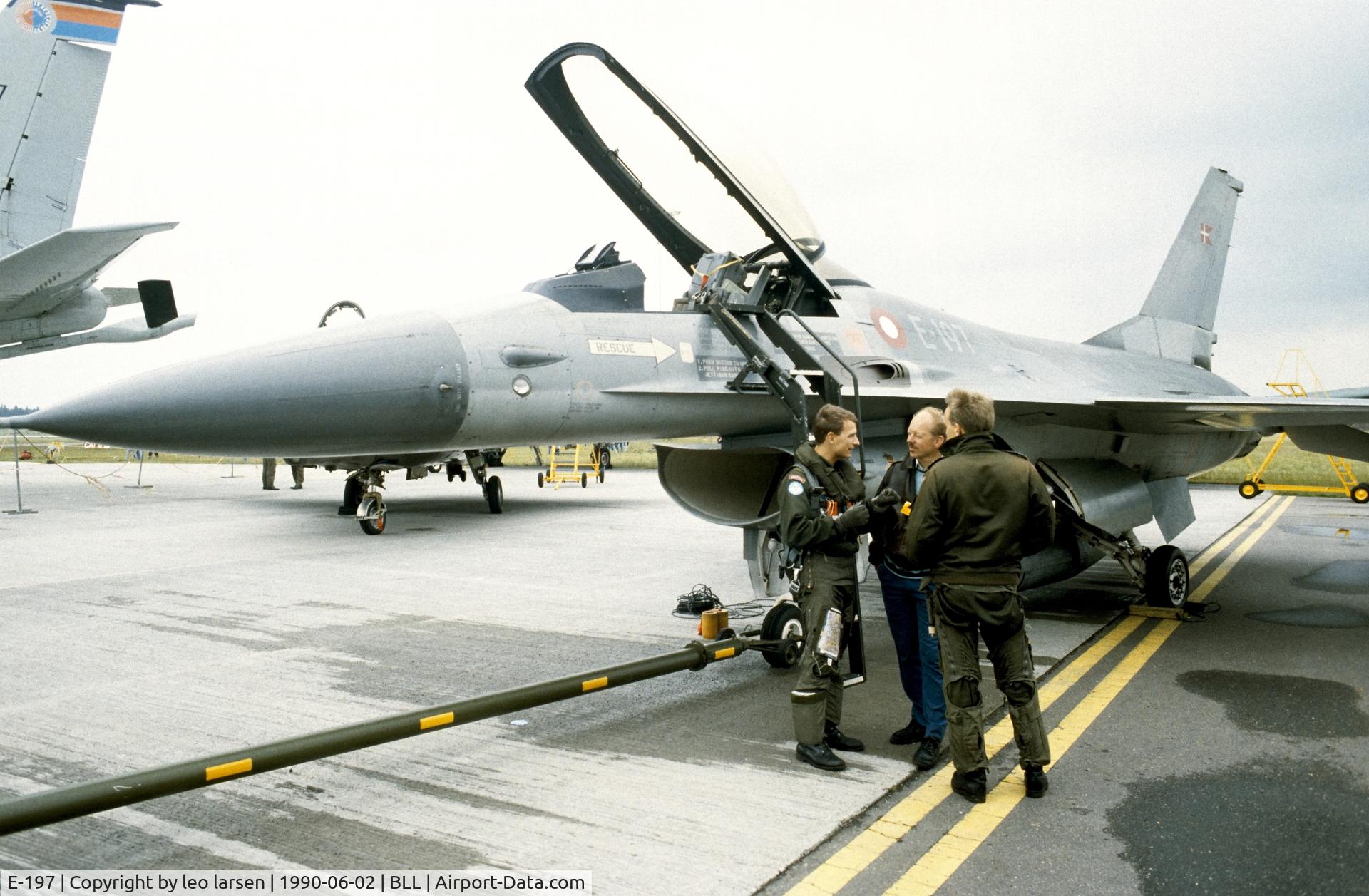 E-197, 1981 General Dynamics F-16A Fighting Falcon C/N 6F-24, Billund 2.6.1990