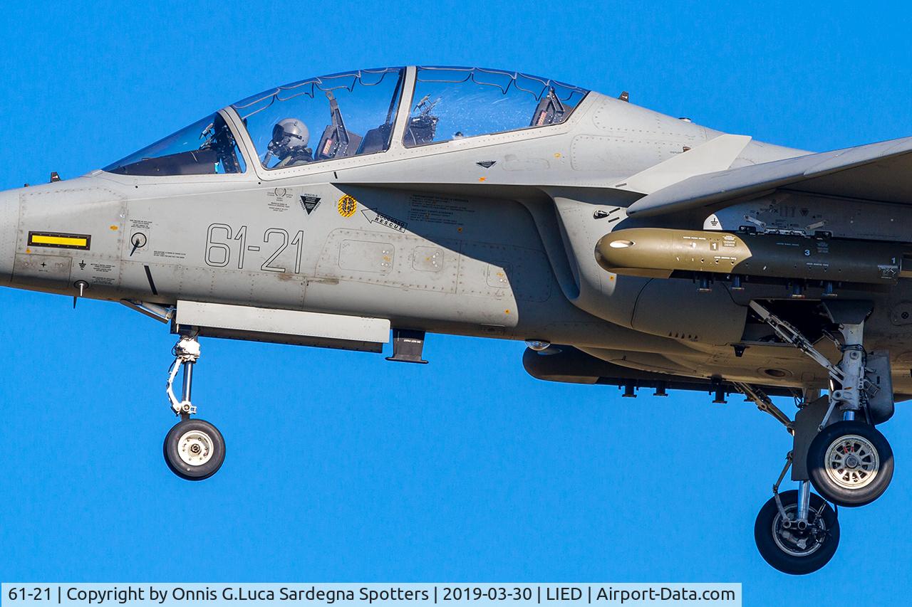 61-21, Alenia Aermacchi M-346 Master C/N 61-21, Landing 35l