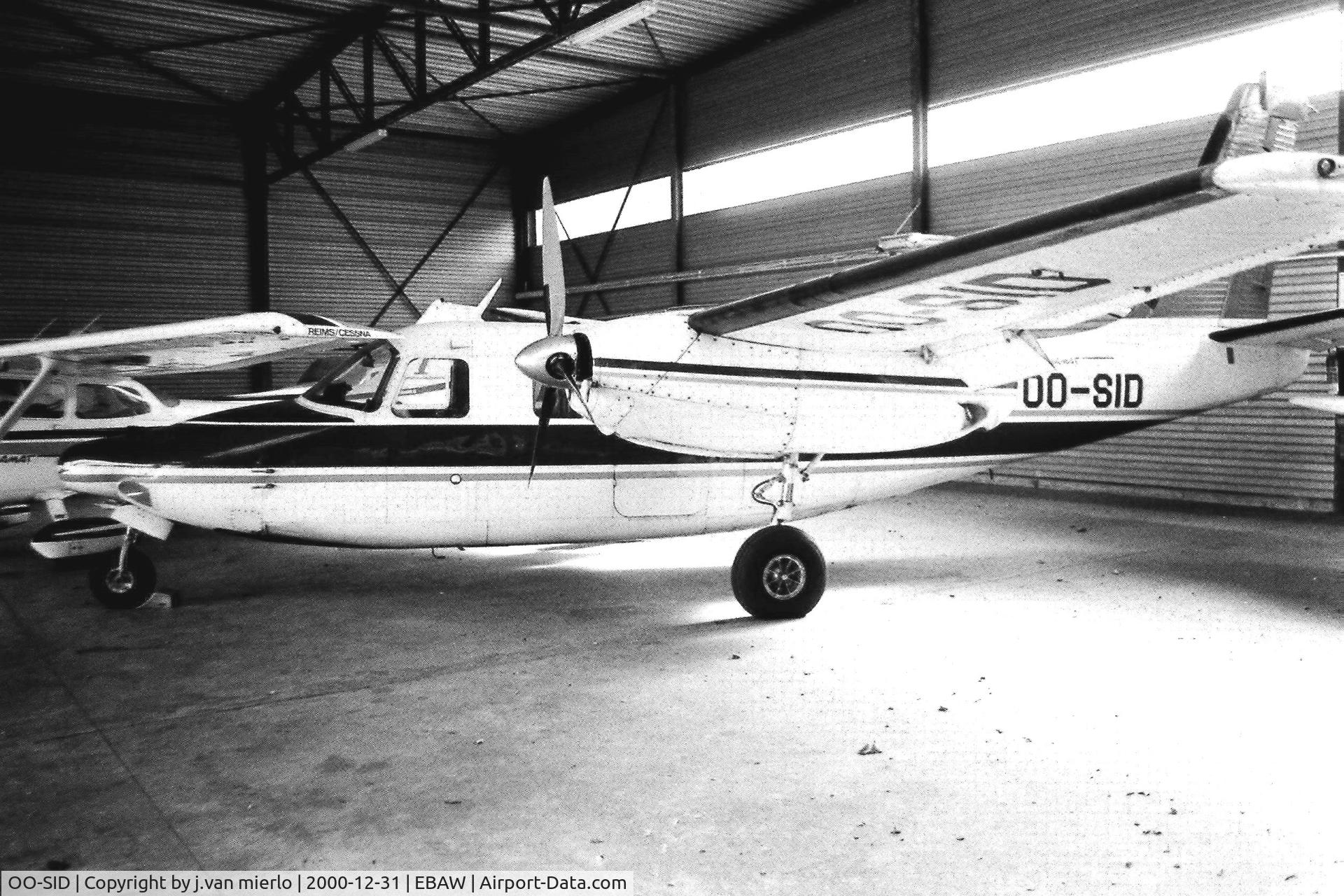 OO-SID, Aero Commander 680E Commander C/N 357-46, Antwerp
