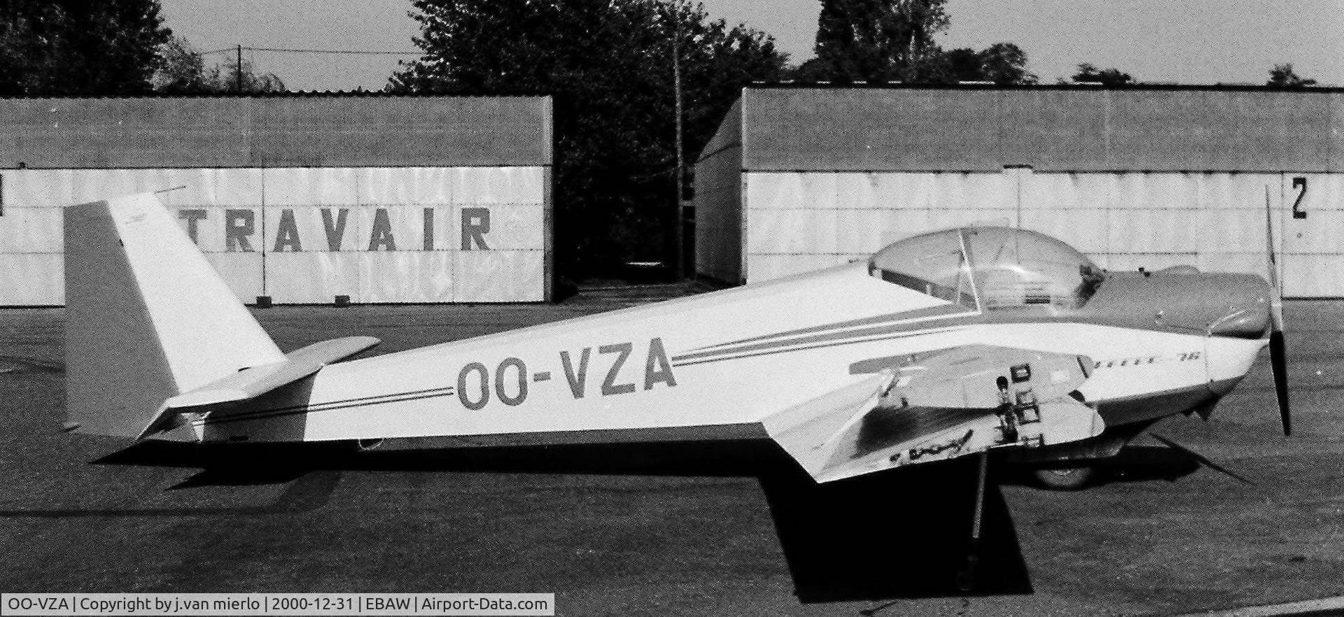 OO-VZA, Scheibe SF-25C Falke C/N 44215, Antwerp, Belgium