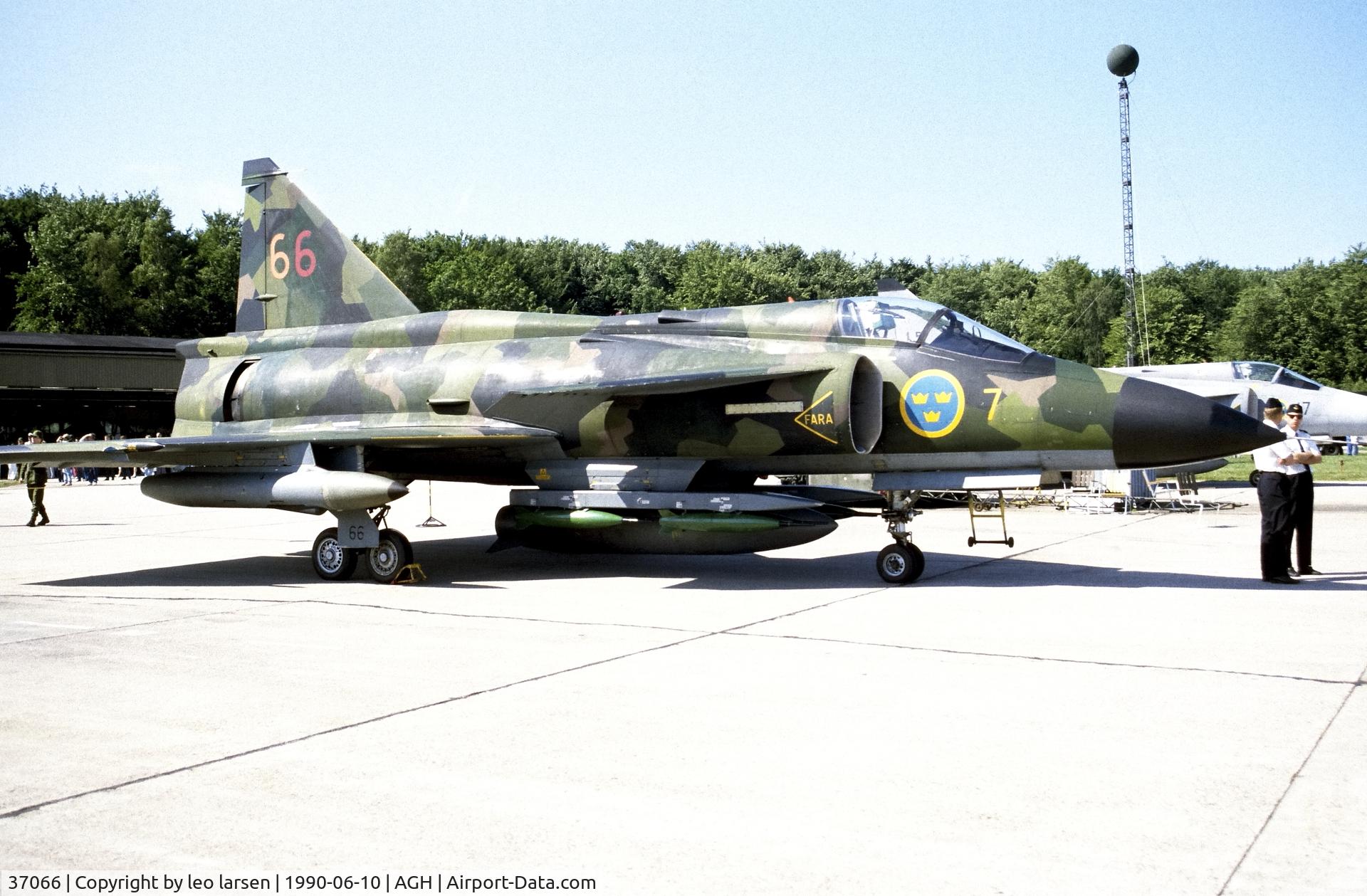 37066, Saab AJ37 Viggen C/N 37066, Ängelholm F.10 10.6.1990
