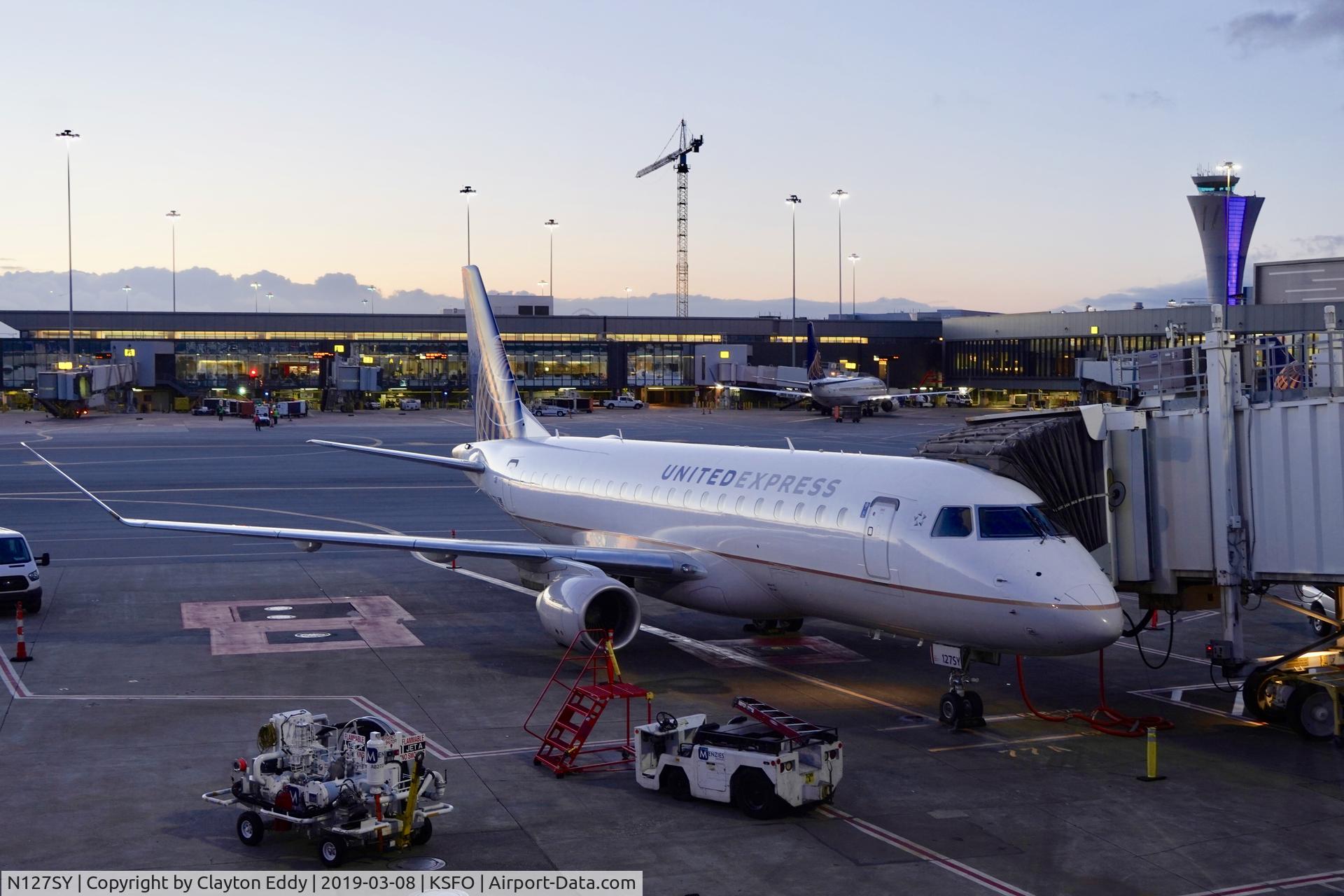 N127SY, 2014 Embraer 175LR (ERJ-170-200LR) C/N 17000441, SFO 2019.