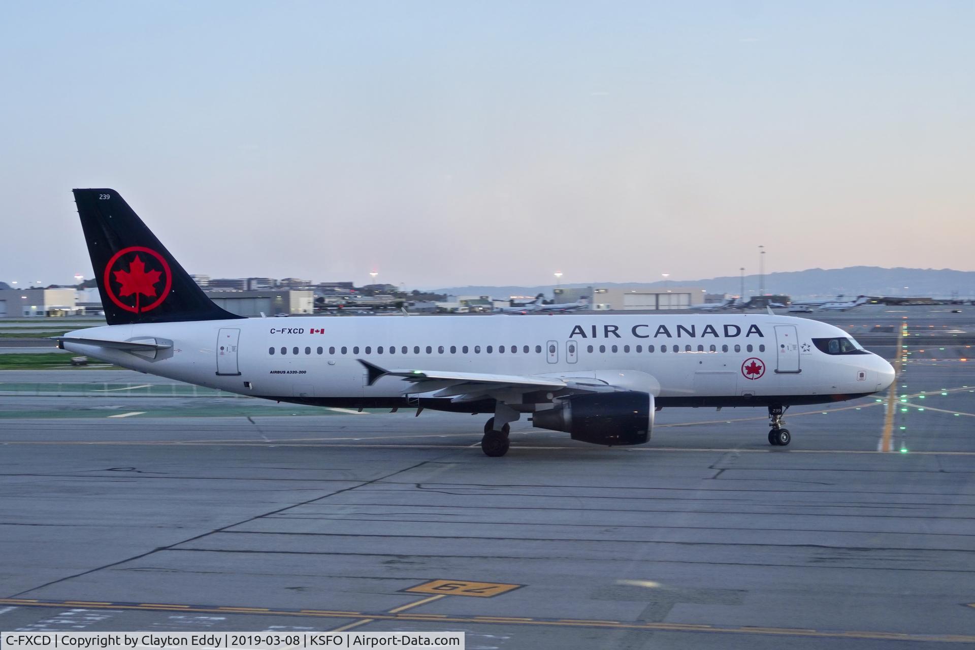 C-FXCD, 2003 Airbus A320-214 C/N 2018, SFO 2019.