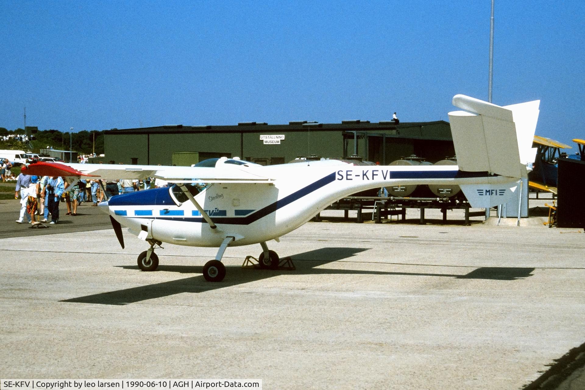 SE-KFV, 1988 FFV -MFI BA-14 Starling C/N 01, Ängelholm F.10 Air Show 10.6.1990