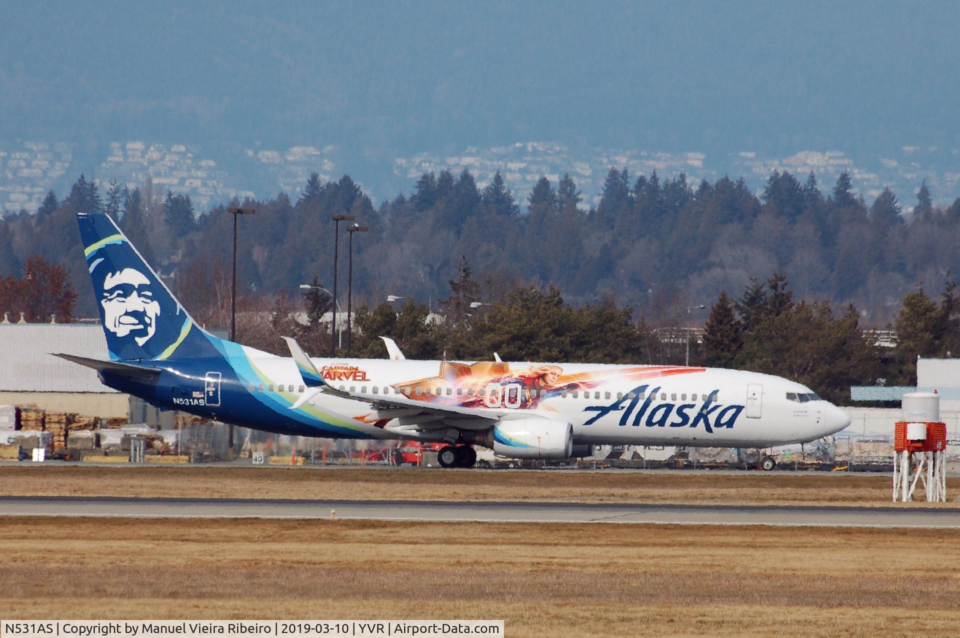 N531AS, 2010 Boeing 737-890 C/N 35199, Captain Marvel in Vancouver