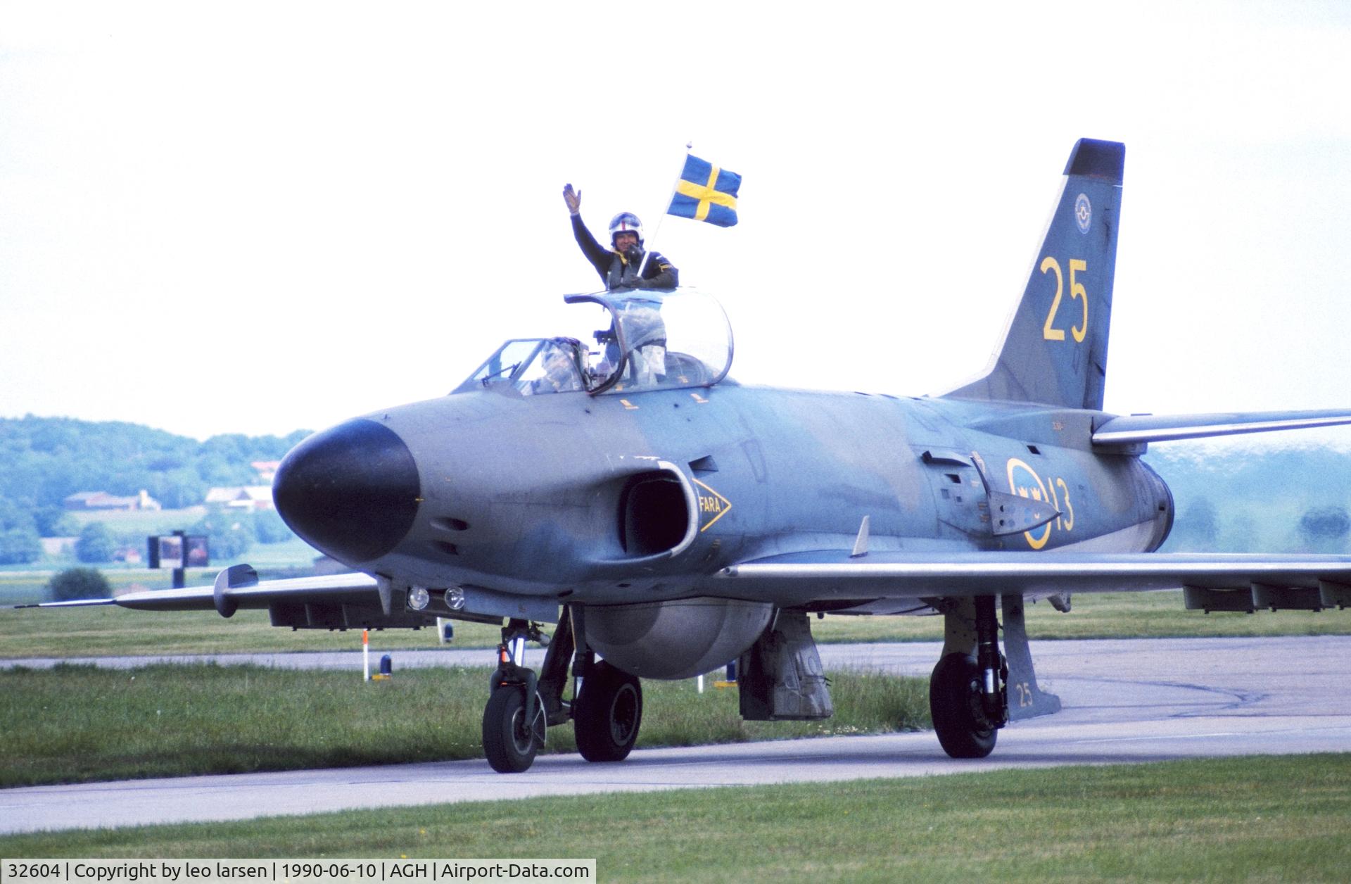 32604, Saab J32B Lansen C/N 32-604, Ängelholm F.10 Air Show 10.6.1990