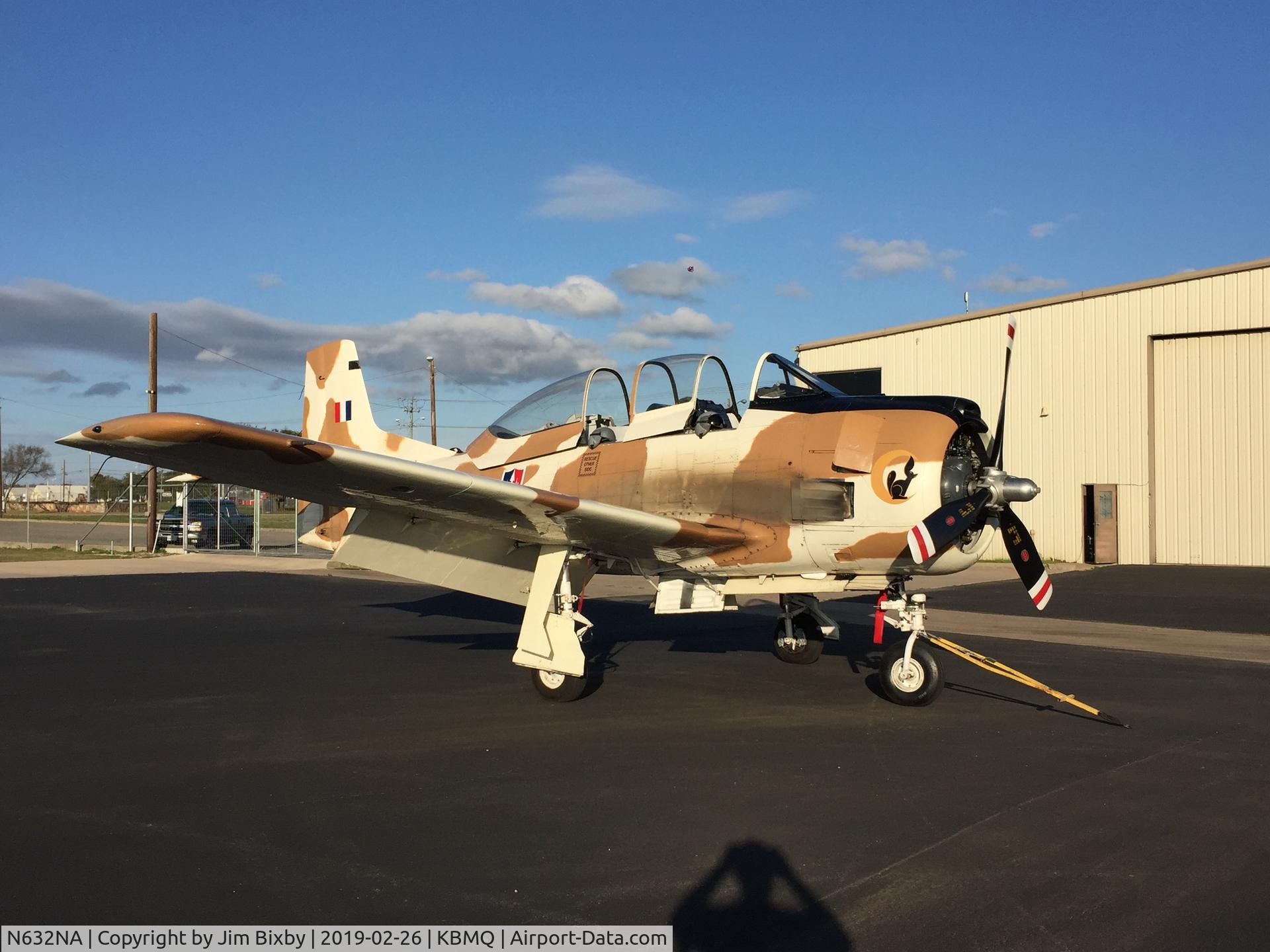 N632NA, 1953 North American T-28D Trojan C/N 174-485 (51-7632), Overnight stop in Burnet, TX