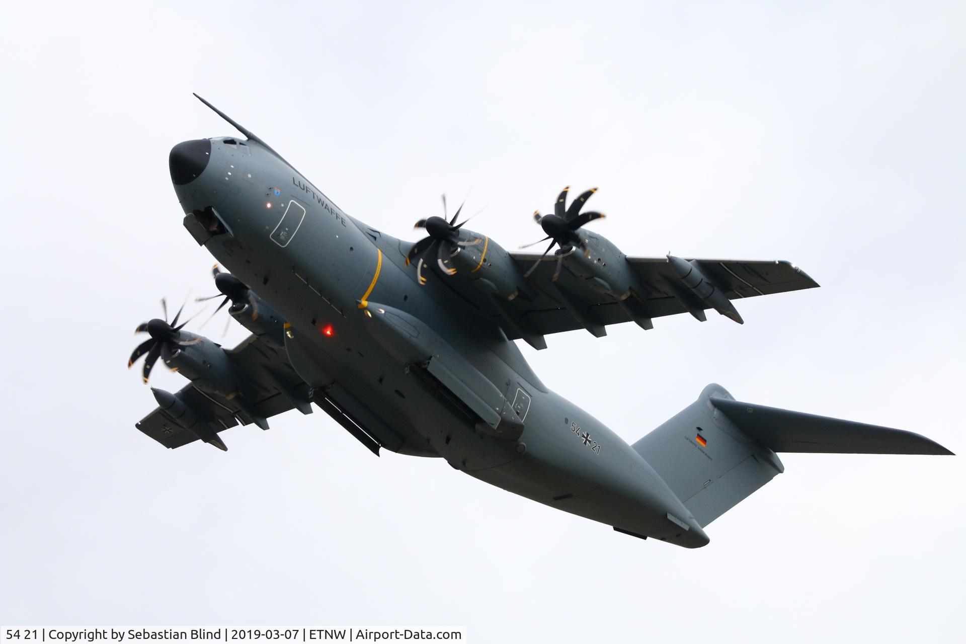 54 21, 2017 Airbus A400M Atlas C/N 079, Takeoff @ Wunstorf Air Force Base