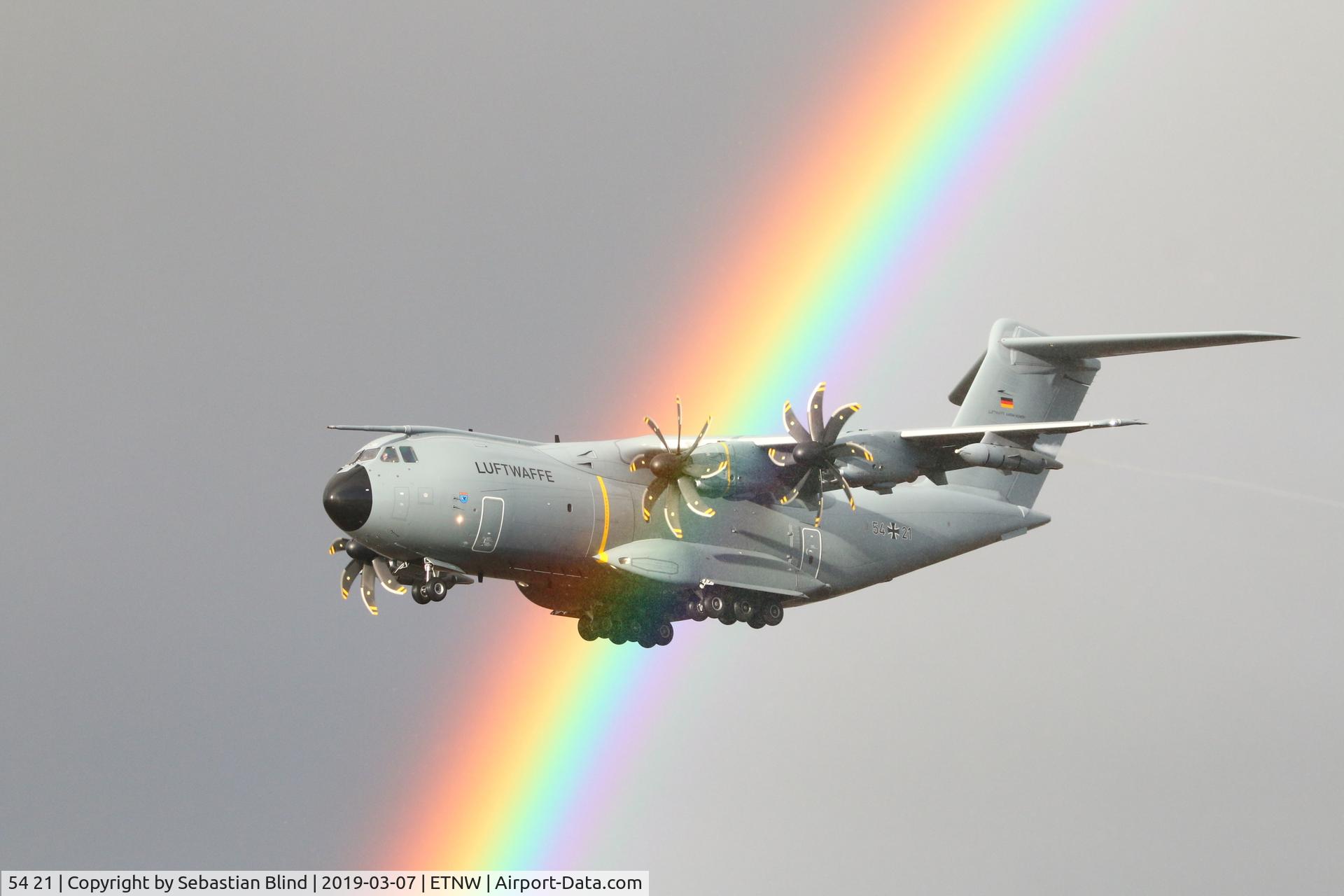 54 21, 2017 Airbus A400M Atlas C/N 079, Approaching Wunstorf Air Force Base under weird conditions