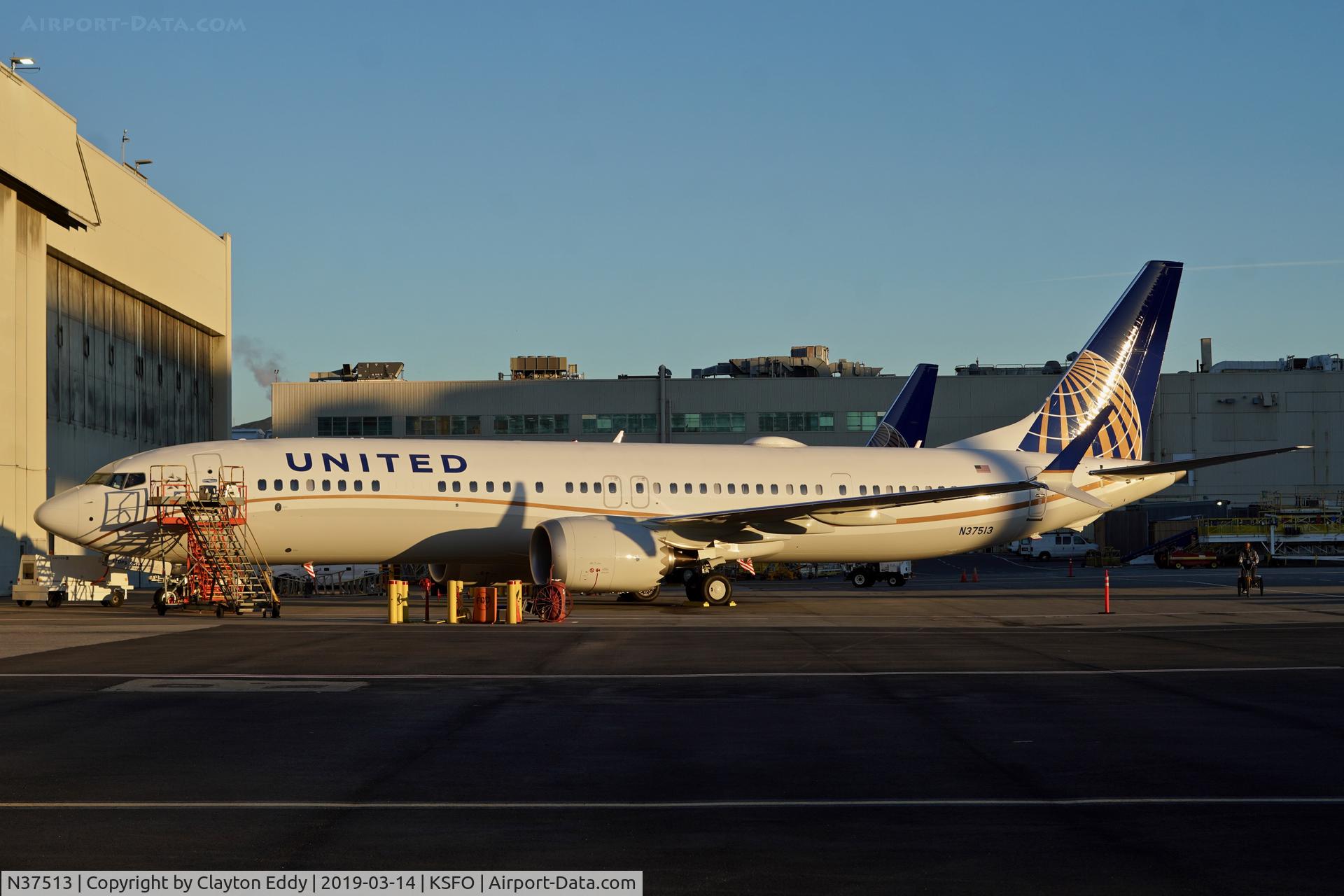 N37513, 2019 Boeing 737-9 MAX C/N 64494, MAX 9 'parked' SFO 2019.