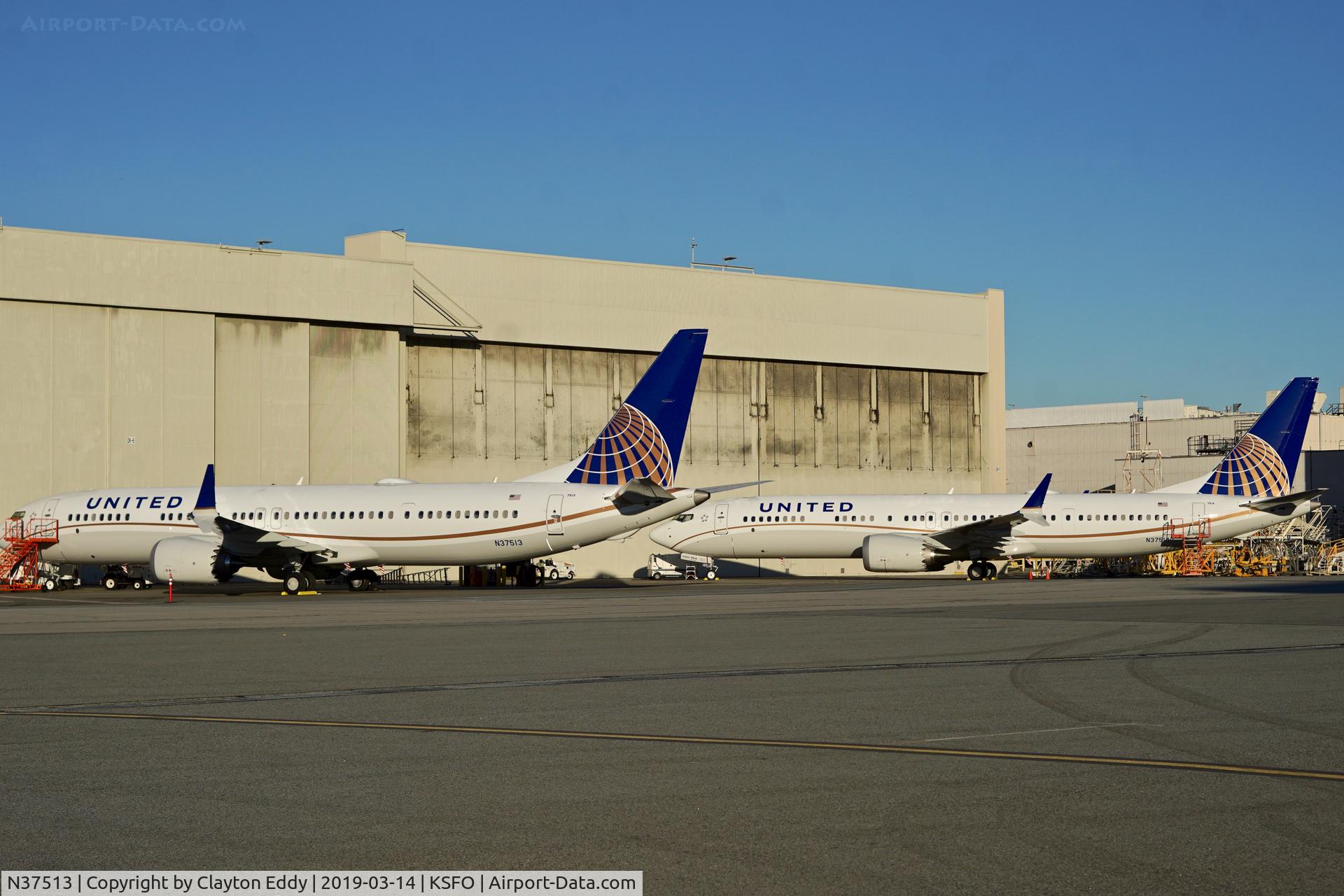 N37513, 2019 Boeing 737-9 MAX C/N 64494, SFO 2019.