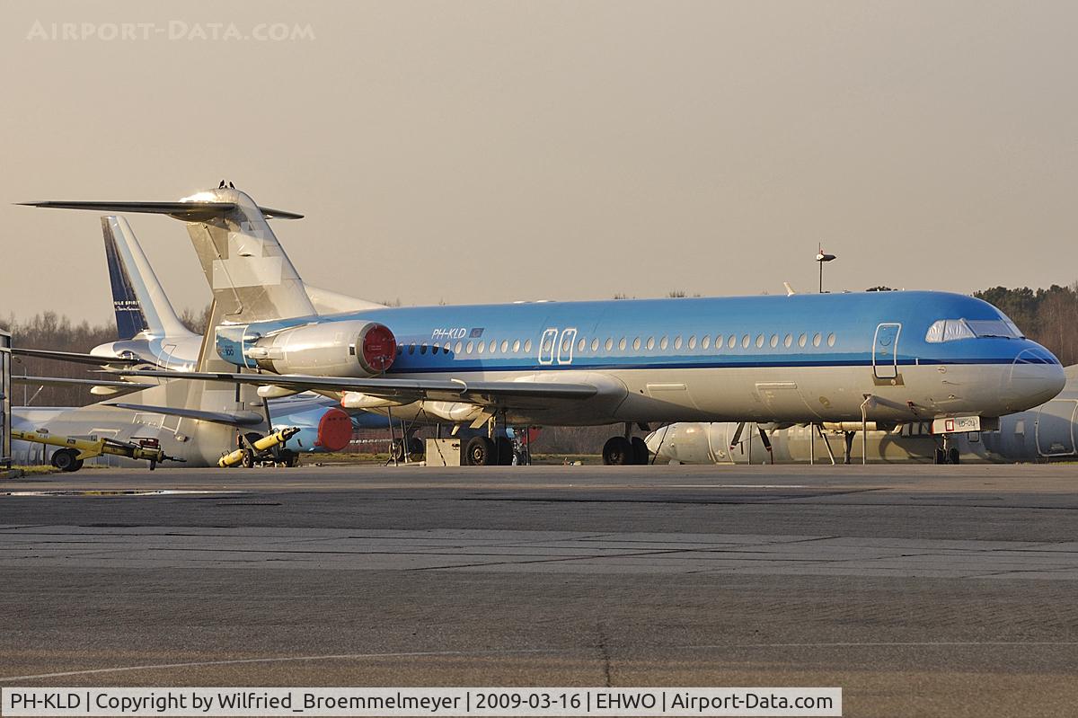 PH-KLD, 1989 Fokker 100 (F-28-0100) C/N 11269, Stored at WOE