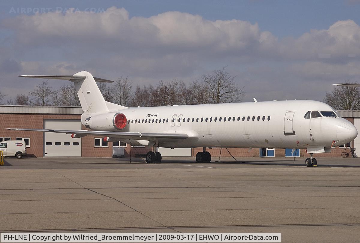 PH-LNE, 1991 Fokker 100 (F-28-0100) C/N 11322, Stored at WOE