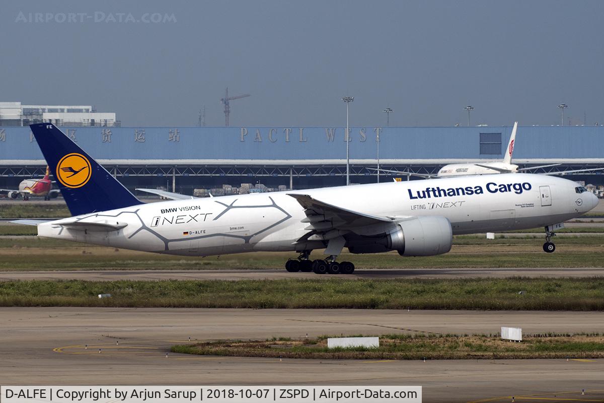D-ALFE, 2015 Boeing 777-FBT C/N 41678, 