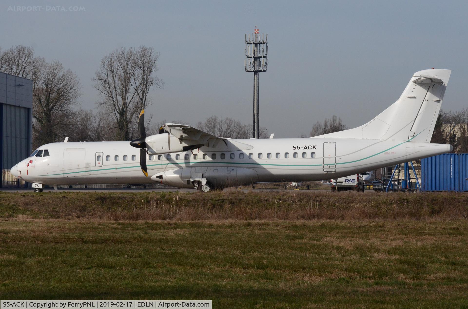 S5-ACK, 1993 ATR 72-212 C/N 369, Aero4M ATR72 waiting for a new operator.