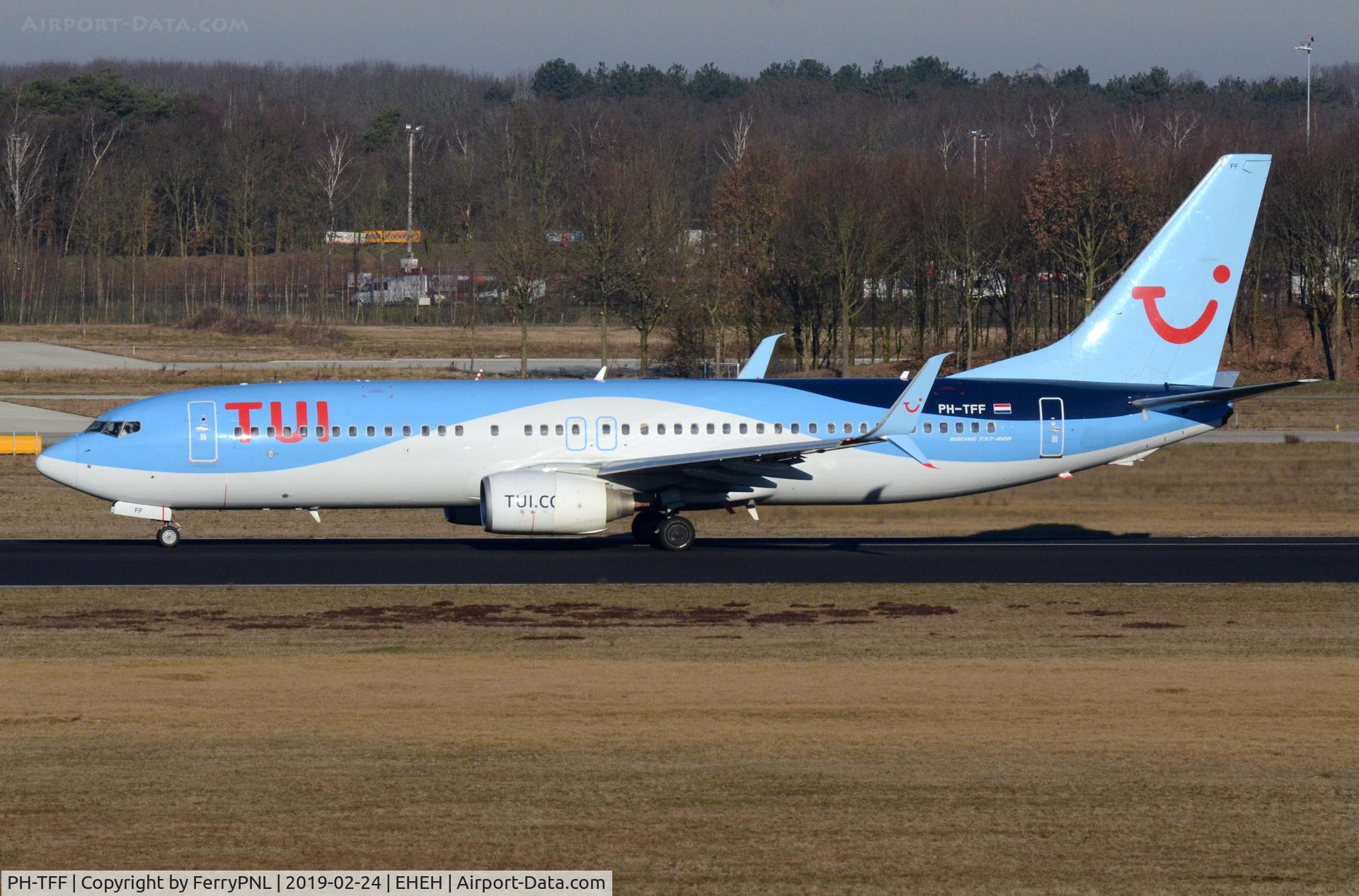 PH-TFF, 2007 Boeing 737-86N C/N 35220, Tui B738 departing
