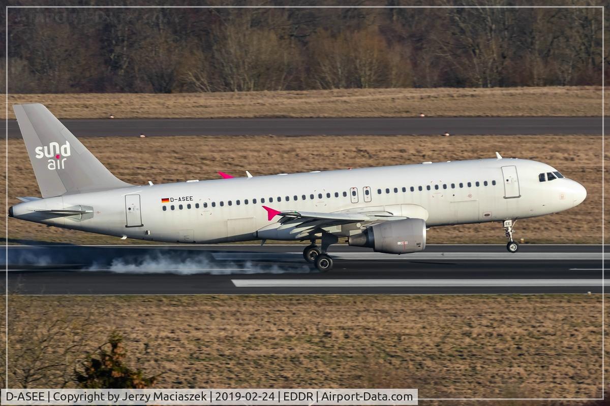 D-ASEE, 2011 Airbus A320-214 C/N 4953, Airbus A320-214