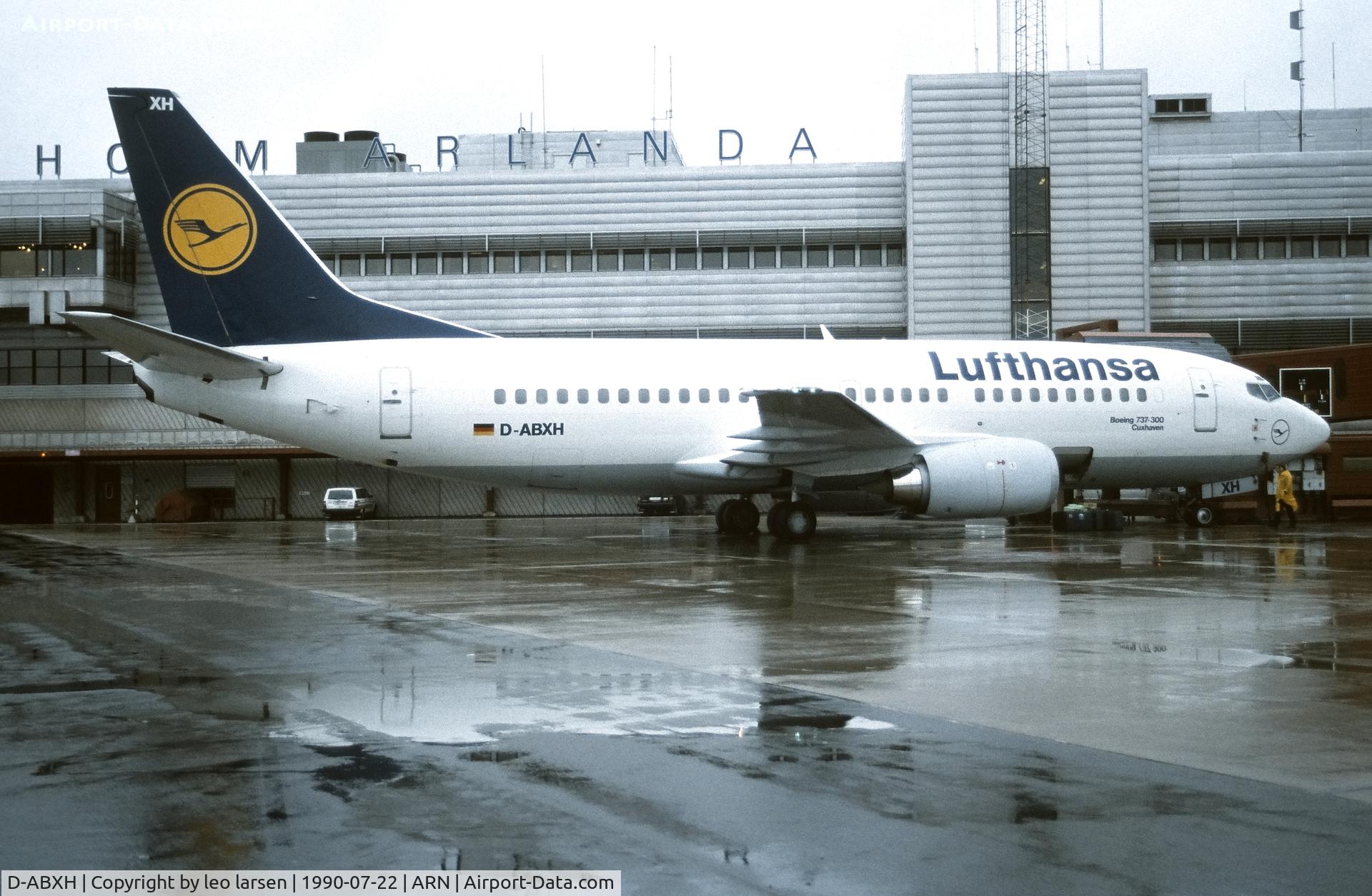 D-ABXH, 1986 Boeing 737-330 C/N 23528, Stockholm Arlanda 22.7.1990