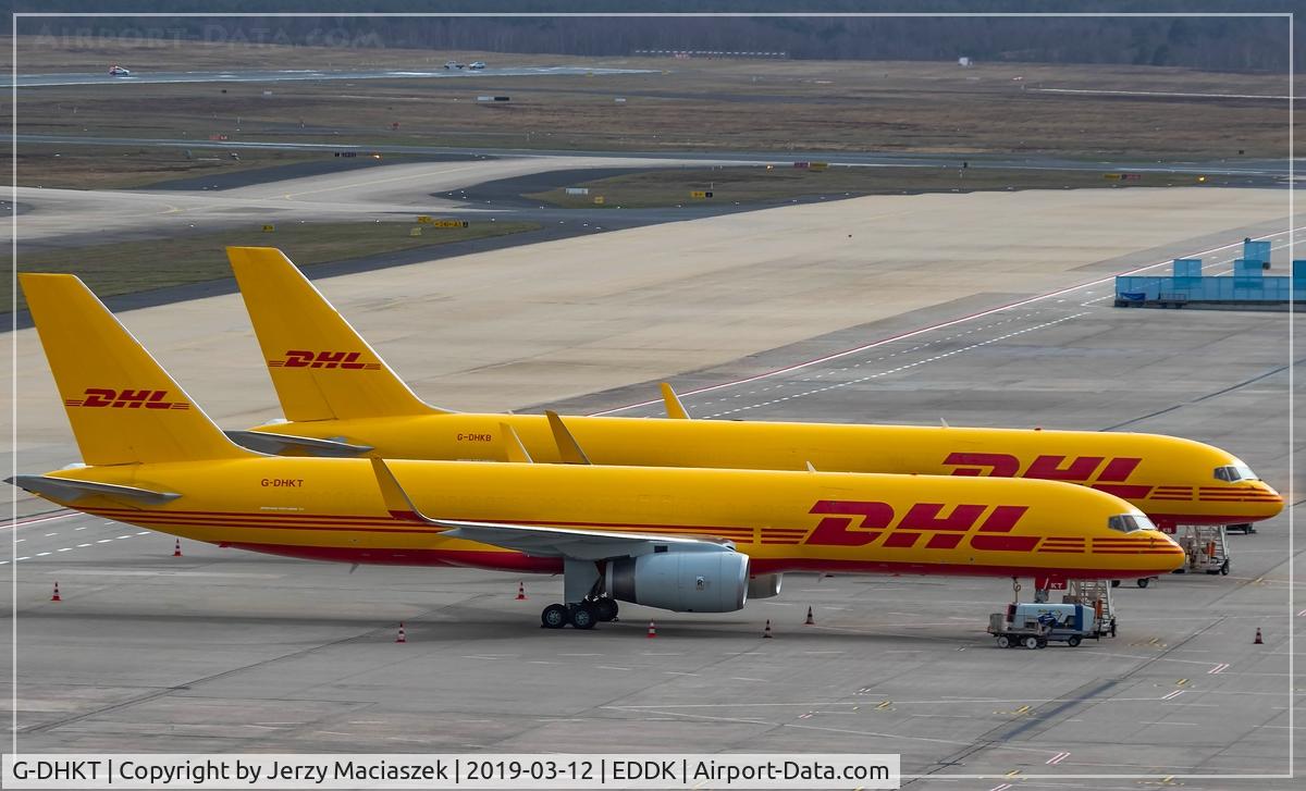 G-DHKT, Boeing 757-200 C/N 29428, Boeing 757-200