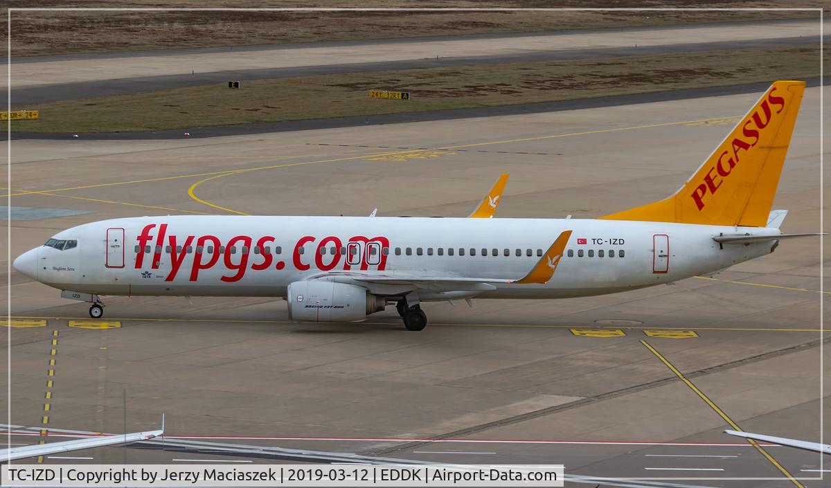 TC-IZD, 2001 Boeing 737-83N C/N 32348, Boeing 737-83N,