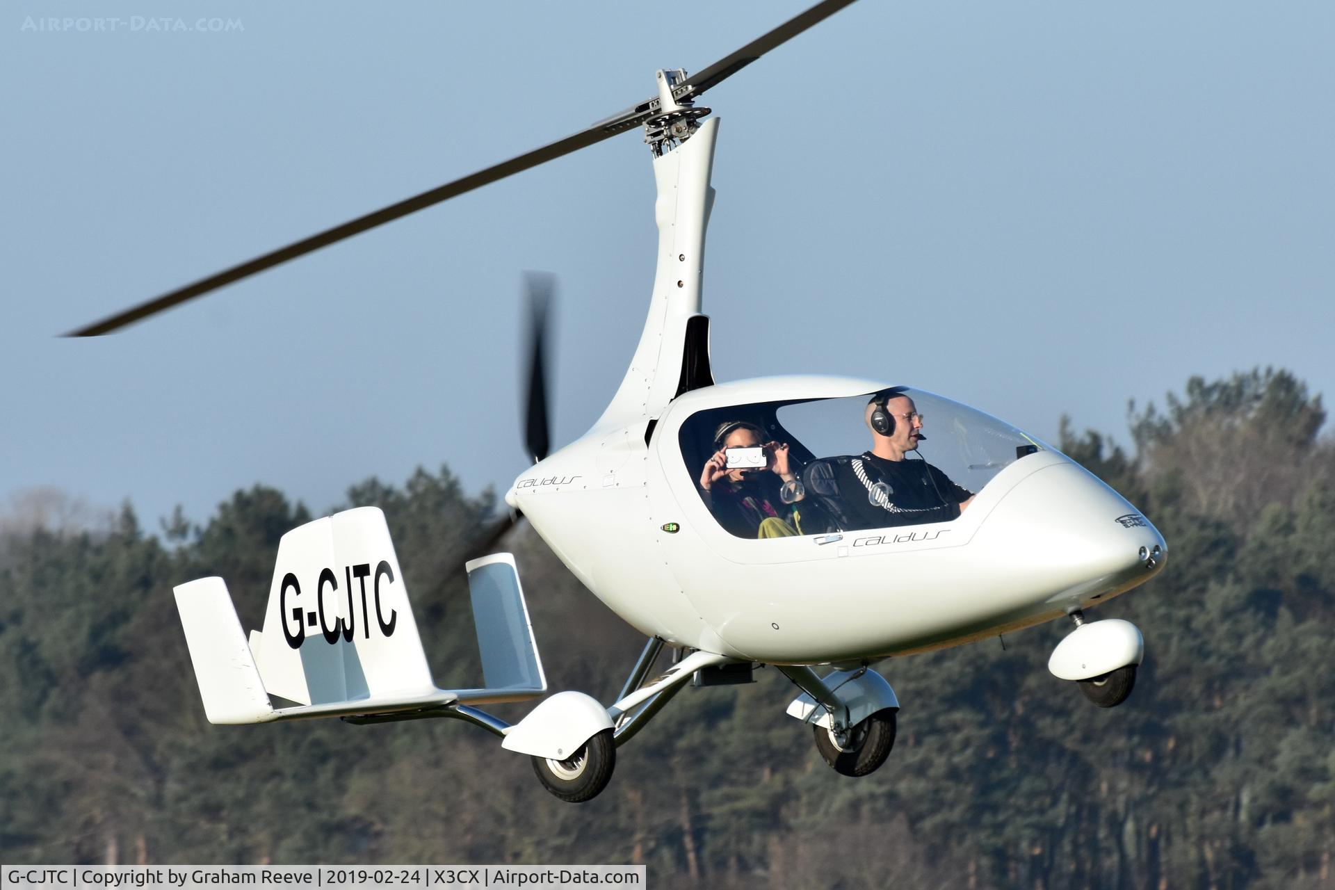 G-CJTC, 2017 RotorSport UK Calidus C/N RSUK/CALS/032, Departing from Northrepps.
