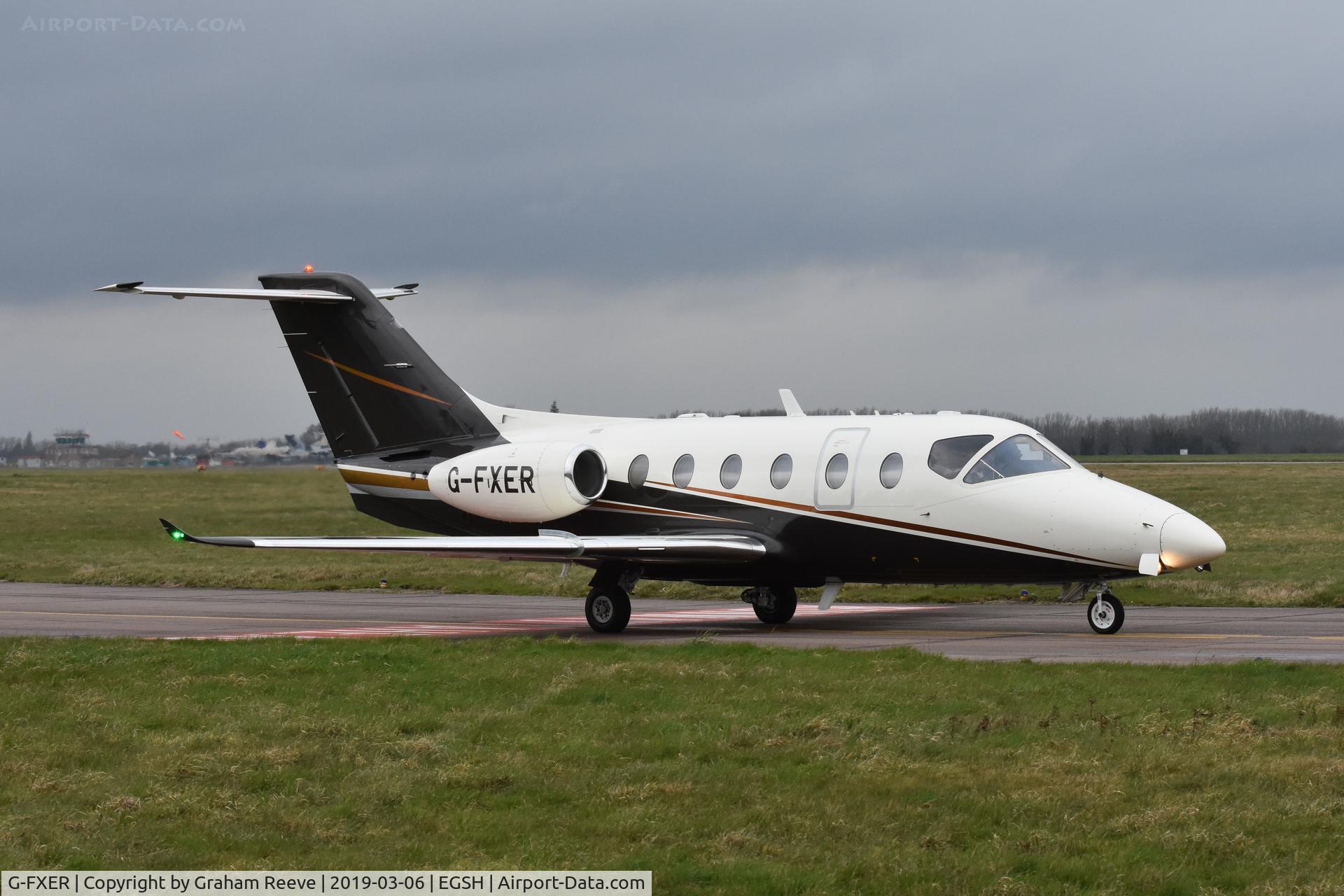 G-FXER, 2001 Raytheon Beechjet 400A/Nextant N400XT C/N RK-310, Departing from Norwich.