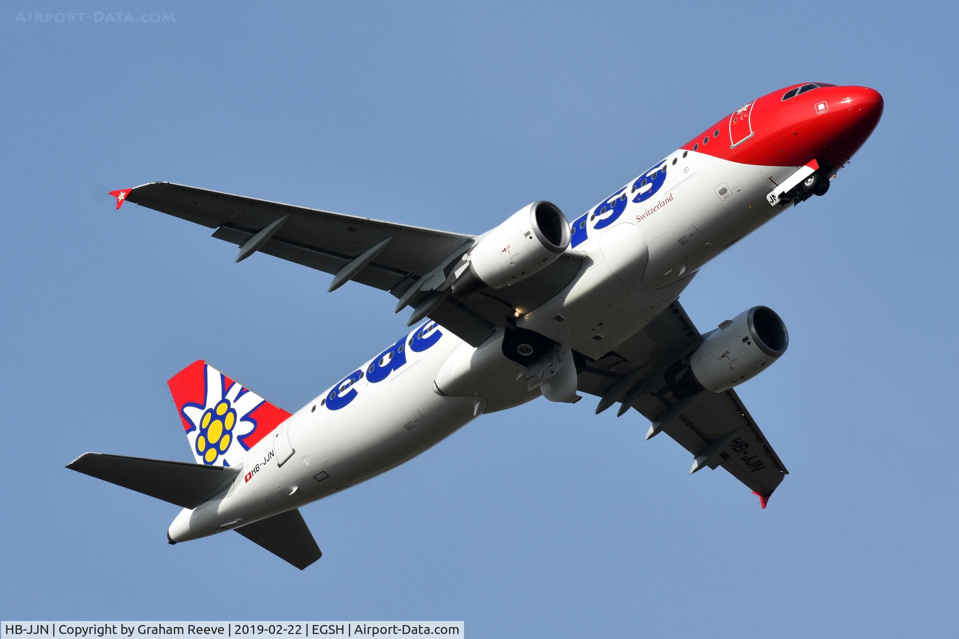HB-JJN, Airbus A320-214 C/N 4187, Departing from Norwich.