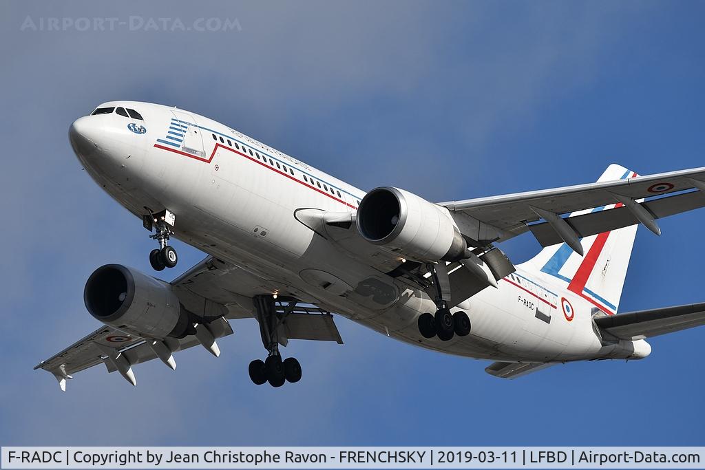 F-RADC, 1988 Airbus A310-304 C/N 418, French Air Force COTAM landing runway 23