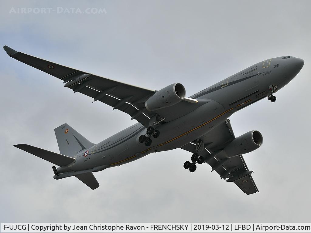 F-UJCG, 2016 Airbus A330-200MRTT C/N 1735, French Air Force 9180 touch and go runway 23