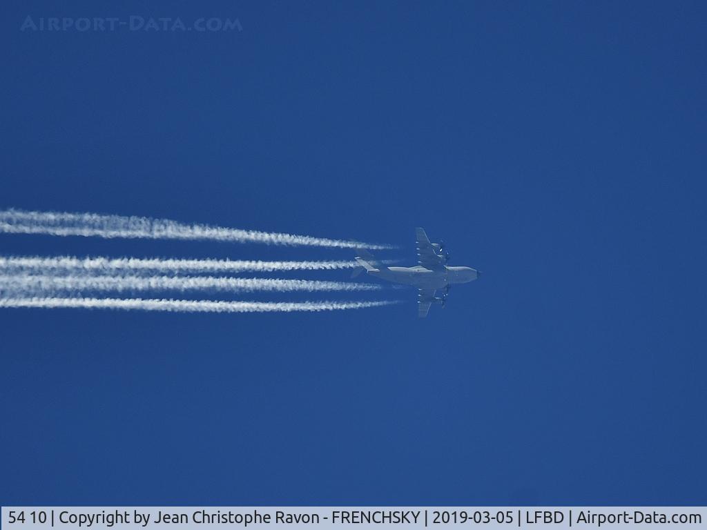 54 10, 2017 Airbus A400M Atlas C/N 049, GAF 072 flight level 340 overflying Bordeaux airport