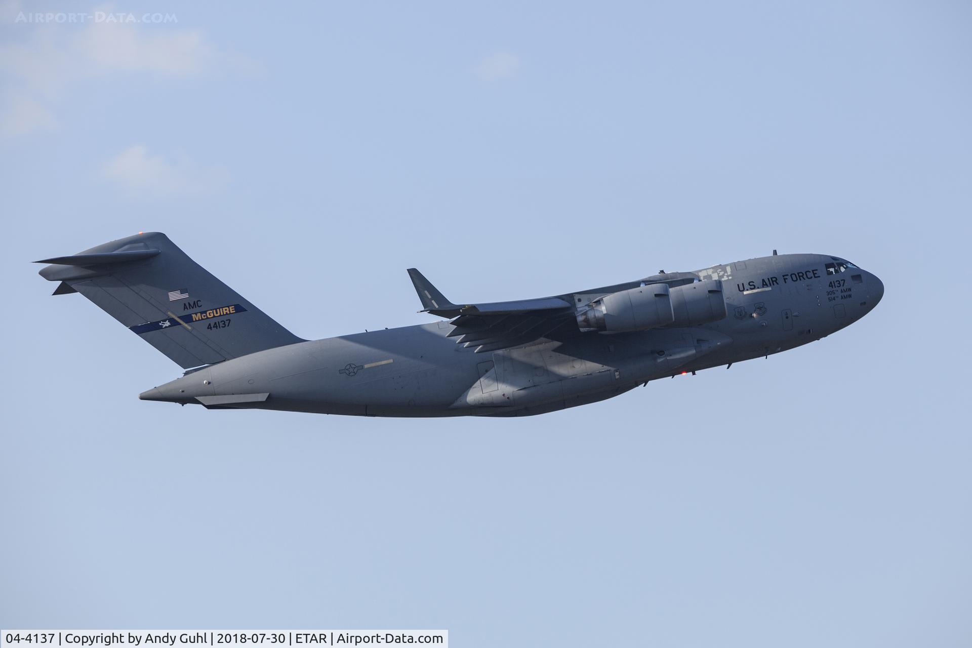 04-4137, 2004 Boeing C-17A Globemaster III C/N P-137, McGuire