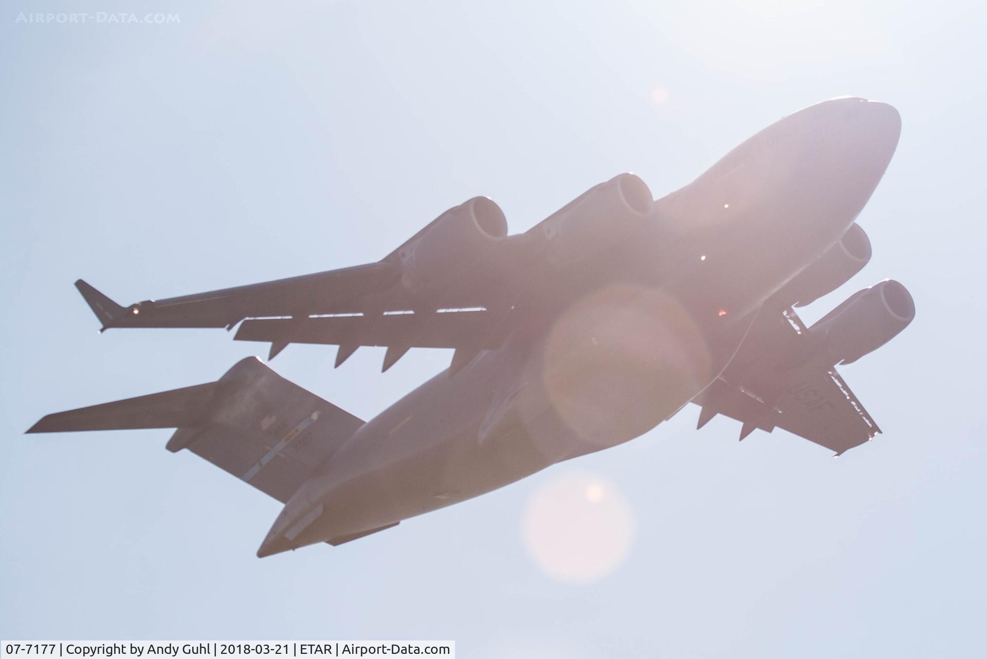 07-7177, 2007 Boeing C-17A Globemaster III C/N P-177, against the sun