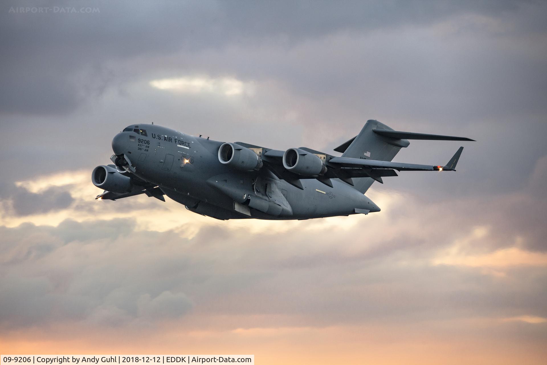 09-9206, 2010 Boeing C-17A Globemaster III C/N 50230/F229/P206, Sunset departure