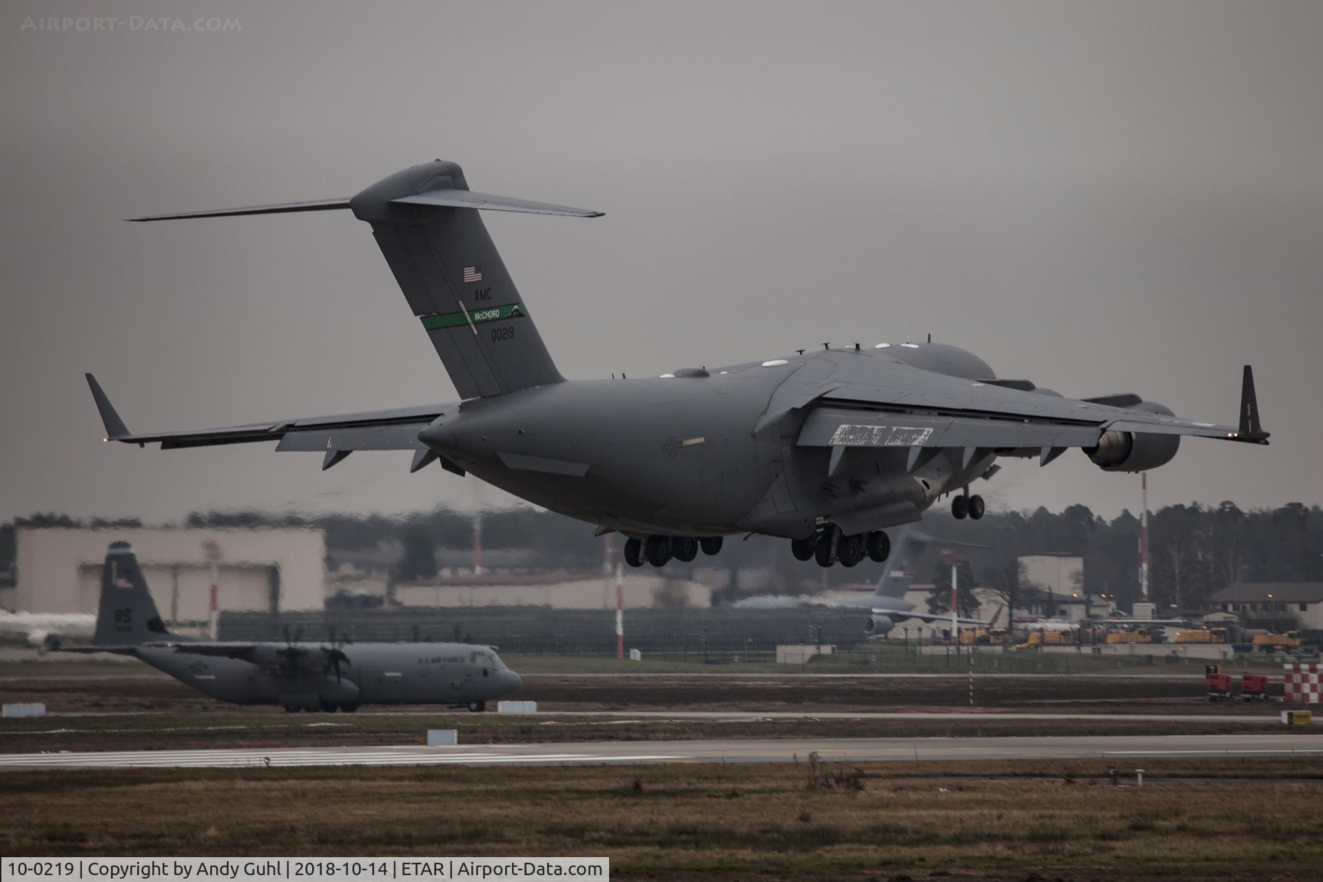 10-0219, Boeing C-17A Globemaster III C/N P-219, Final approach