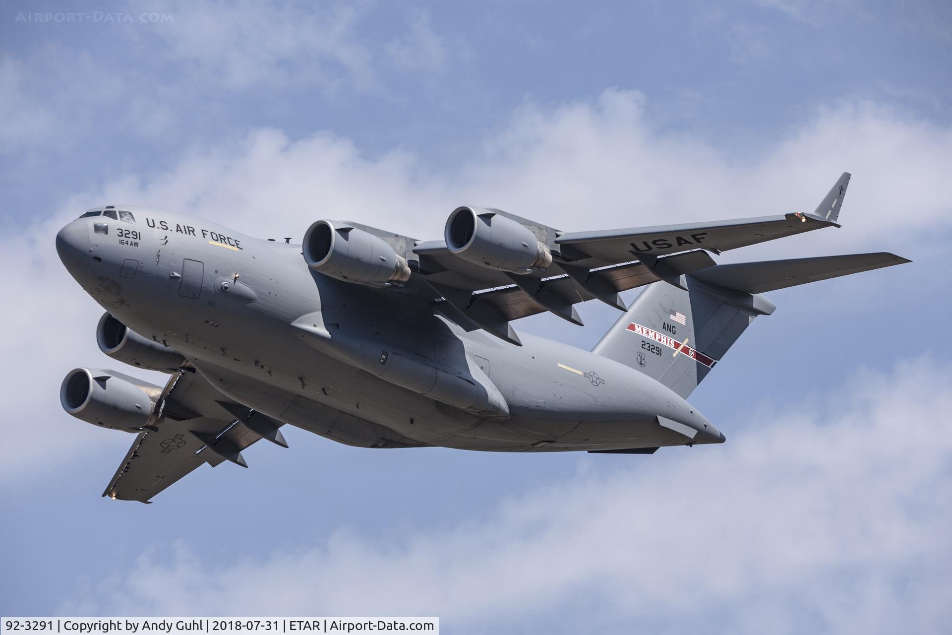 92-3291, 1992 McDonnell Douglas C-17A Globemaster III C/N P-11, Beautiful light