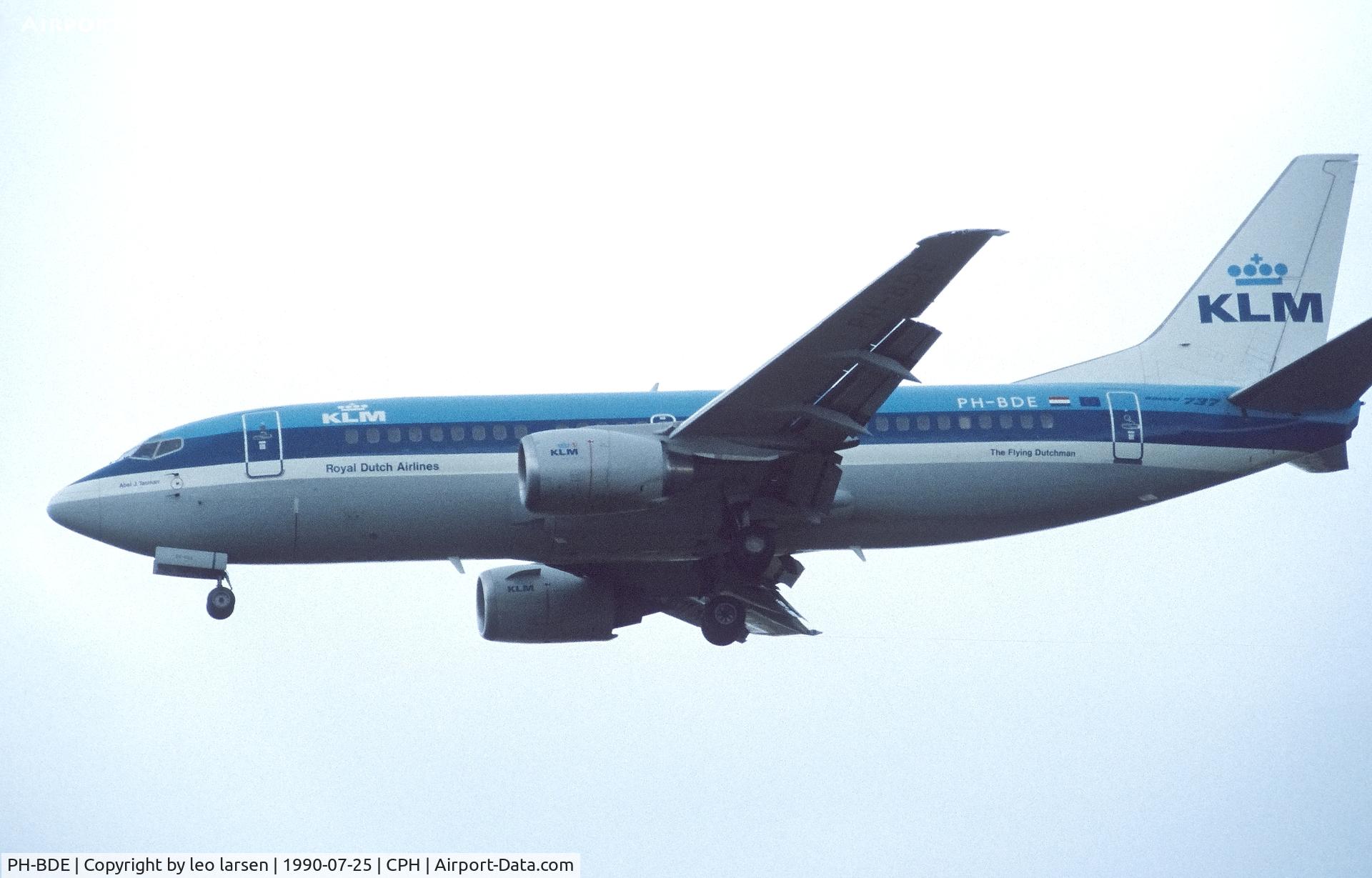 PH-BDE, 1986 Boeing 737-306 C/N 23541, Copenhagen 25.7.1990