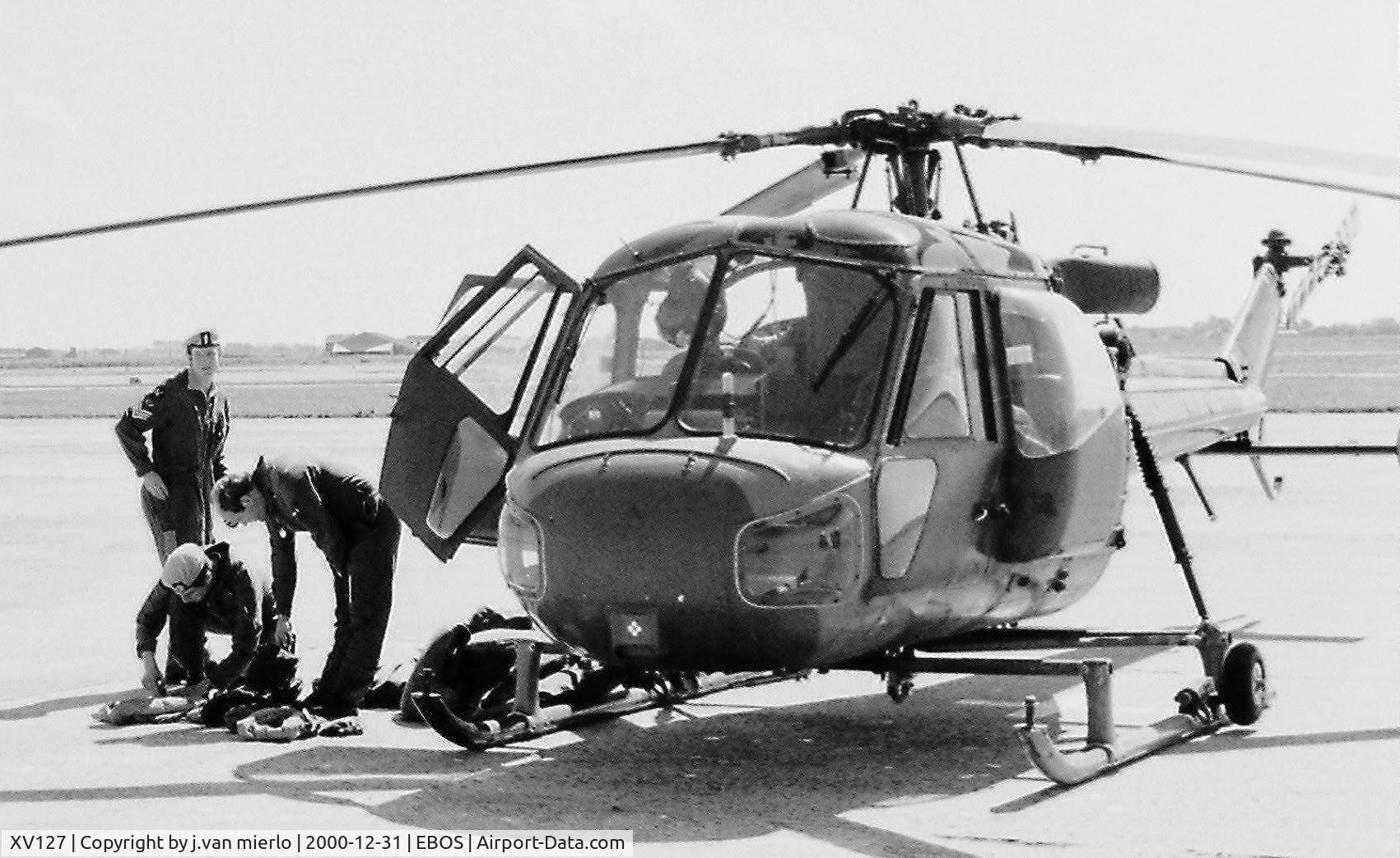 XV127, Westland Scout AH.1 C/N F9702, Refueling stop at Ostend on its way home coming from Germany '80s