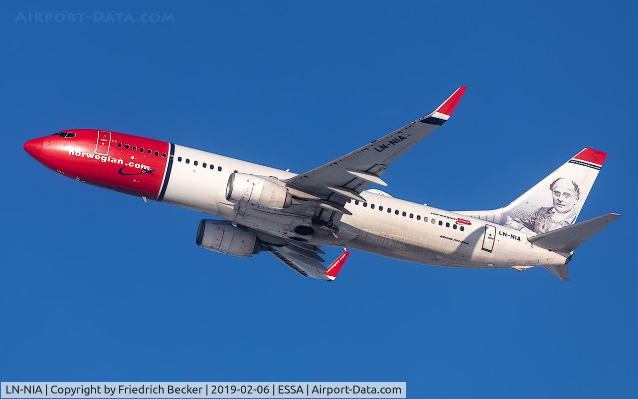 LN-NIA, 2012 Boeing 737-8JP C/N 39444, departing Arlanda via RW26