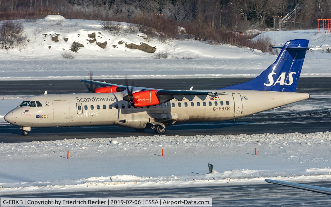 G-FBXB, 2015 ATR 72-212A C/N 1277, taxying to the gate