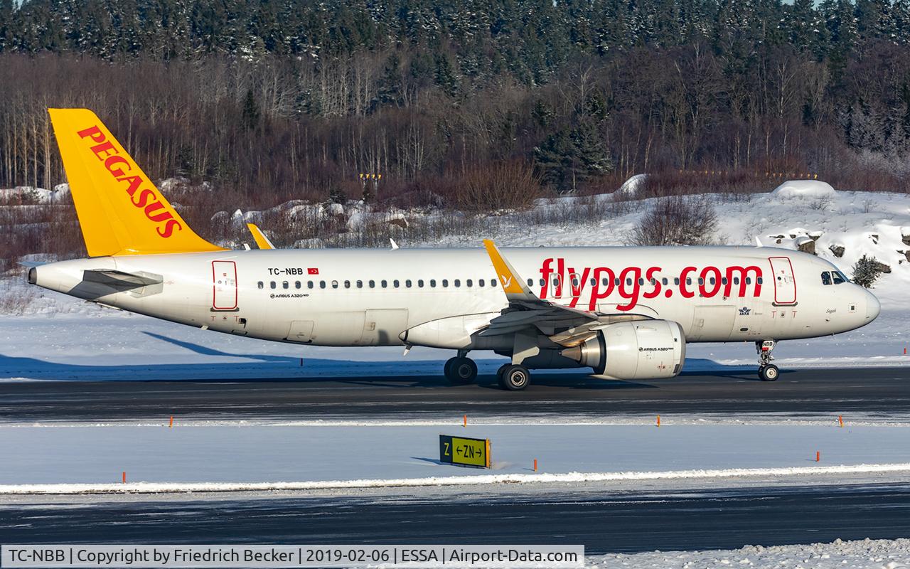 TC-NBB, 2016 Airbus A320-251NEO C/N 7147, taxying to the active RW26