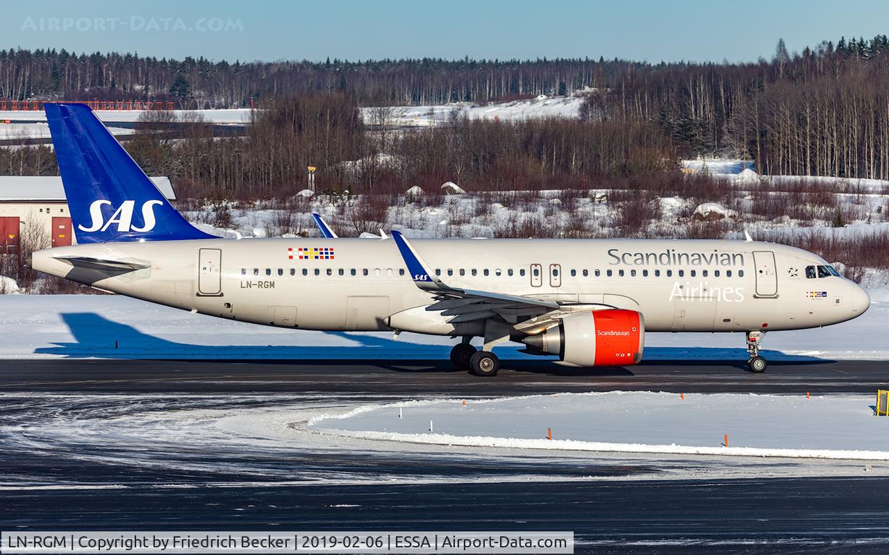 LN-RGM, 2016 Airbus A320-251N C/N 7277, taxying to the active RW26