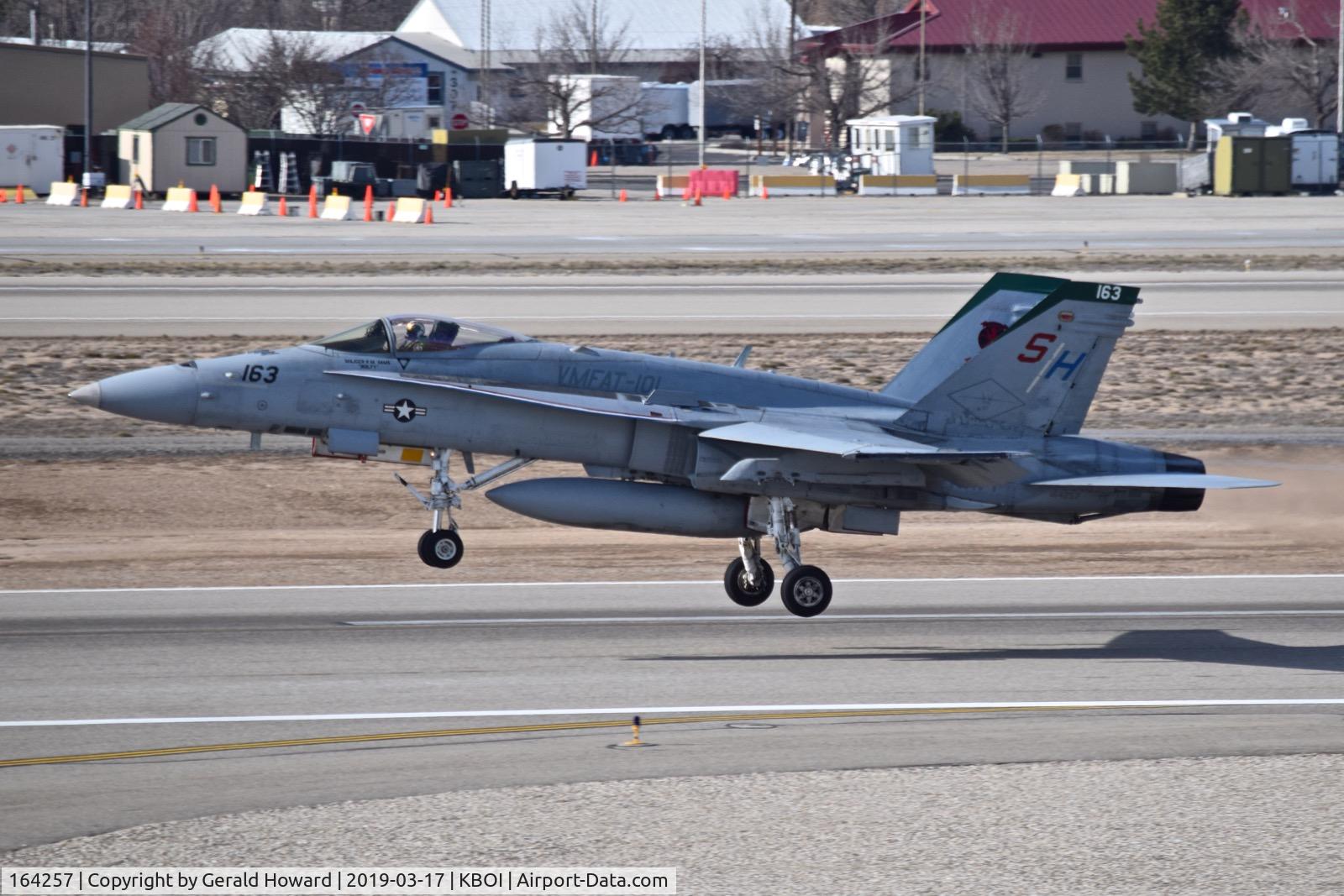 164257, McDonnell Douglas F/A-18C Hornet C/N 1020/C238, Lift off from RWY 10L.  VMFAT-101 